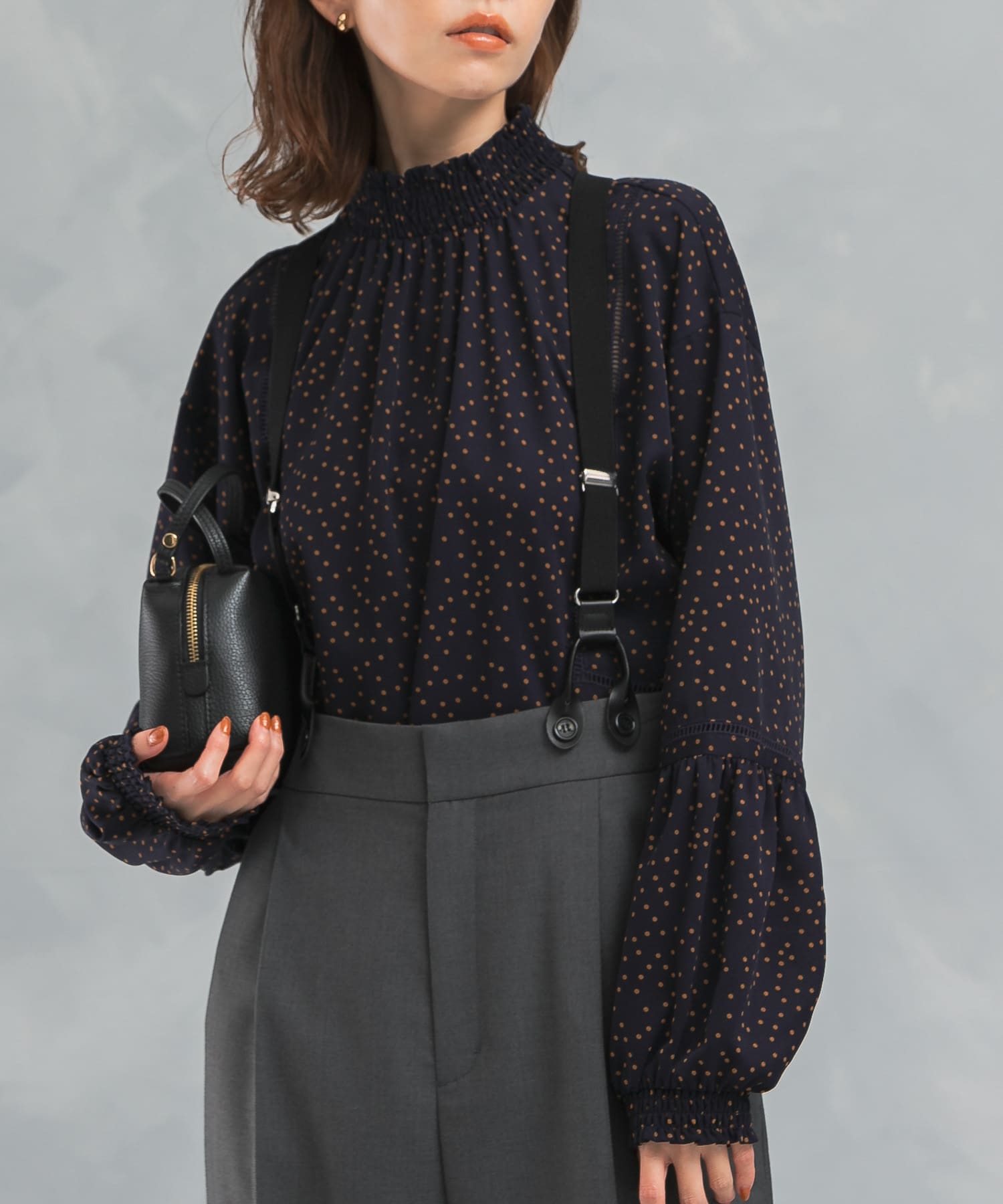 CHIGNON シャーリングデザインブラウス[RWA4-1246490MK]｜URBAN