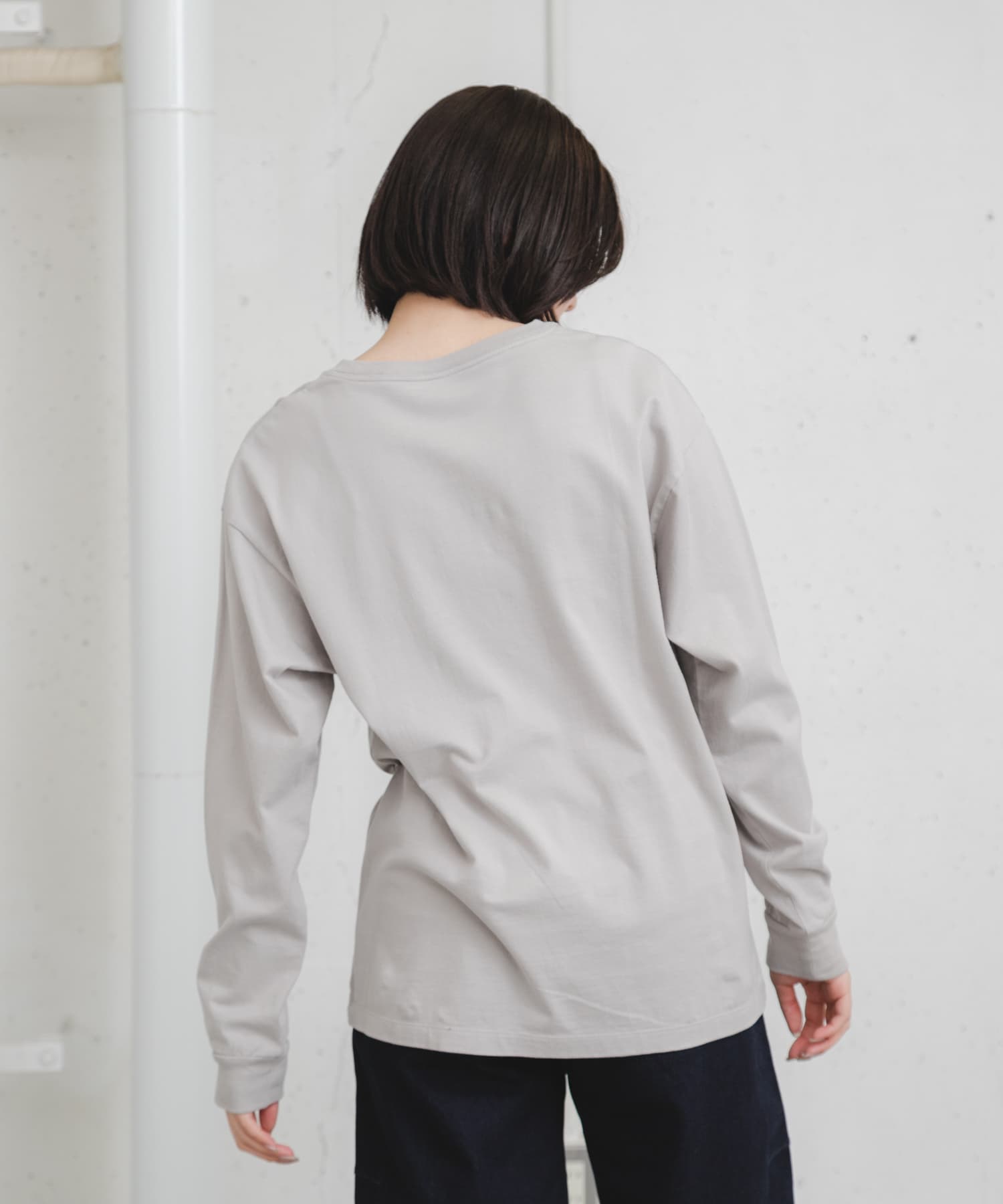刺繍デザインロングスリーブカットソー[FEA4-21S053]｜URBAN
