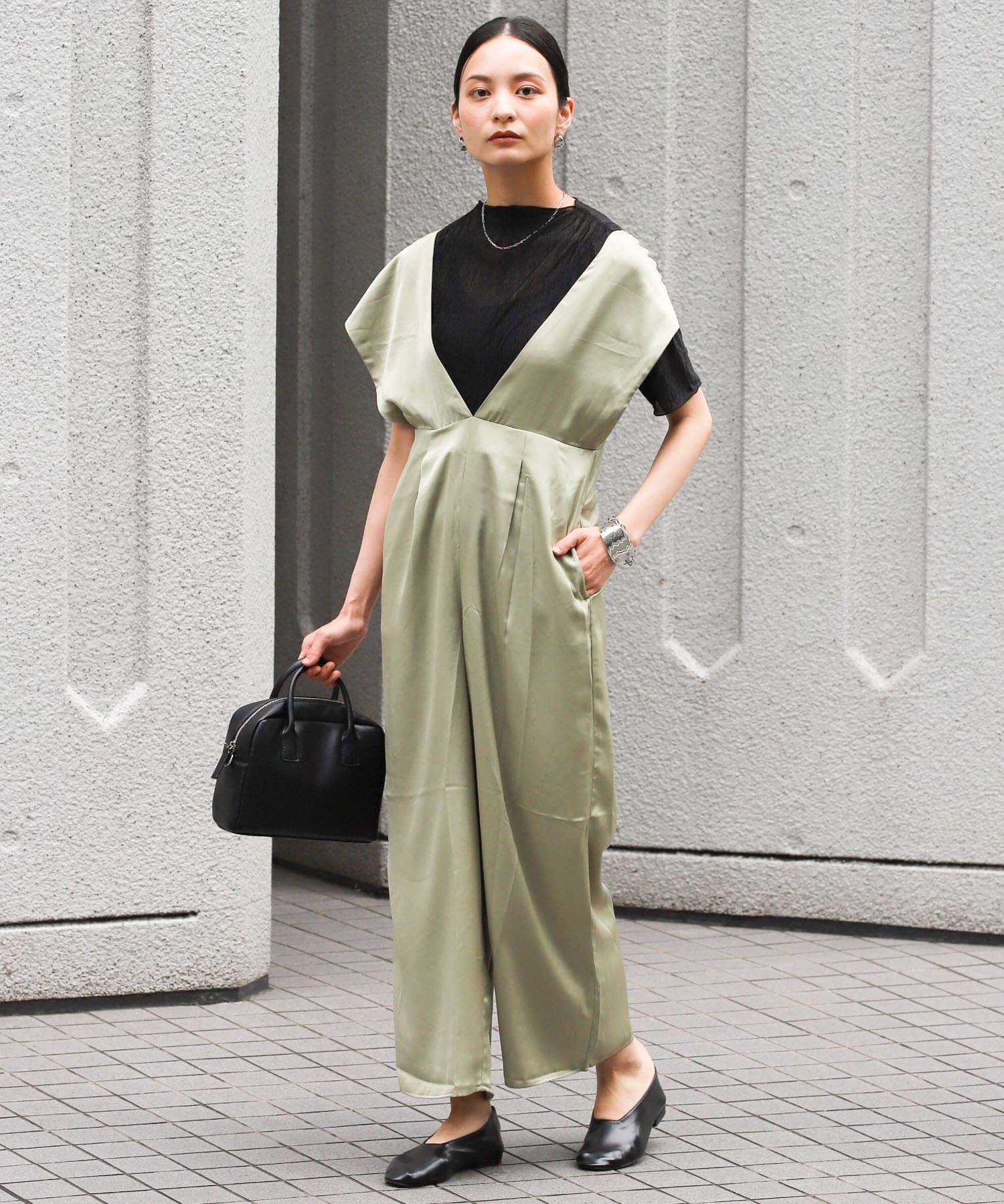 Vネックオールインワン[AA15-26E137]｜URBAN RESEARCH公式ファッション通販