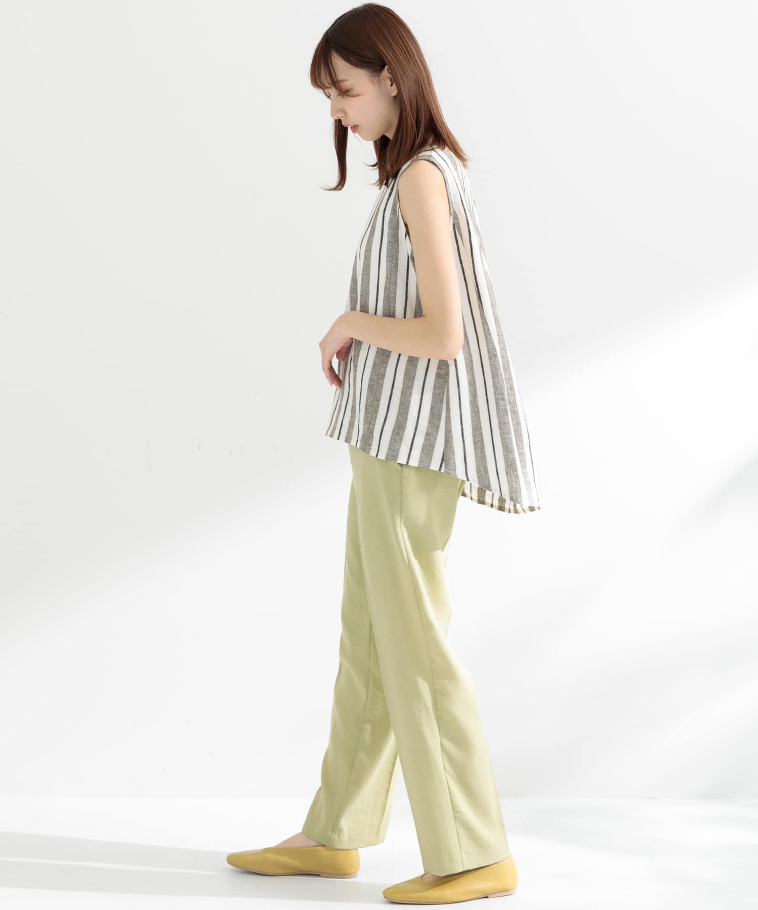 Y´s 19SS リネンレーヨン ポケットデザイン ノースリーブジャケット 白1-