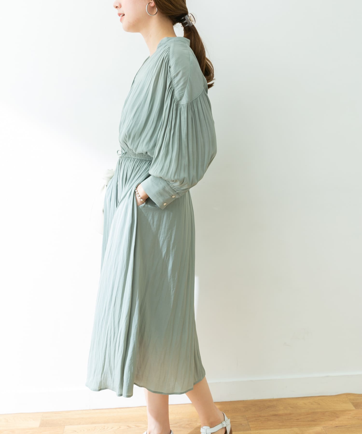 割繊ギャザードロストワンピース[UR25-26F005]｜URBAN RESEARCH公式 