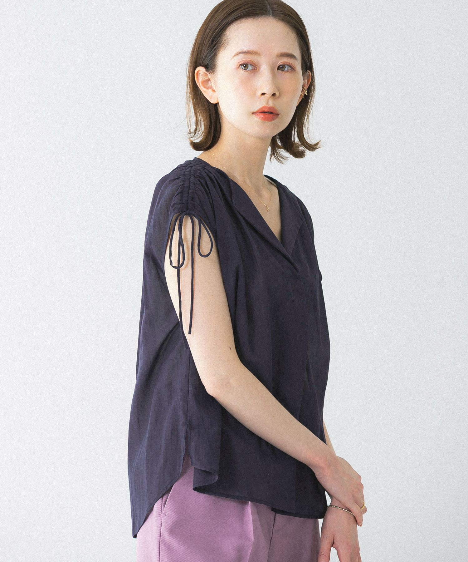 URBAN RESEARCH ショルダーシャーリングブラウス