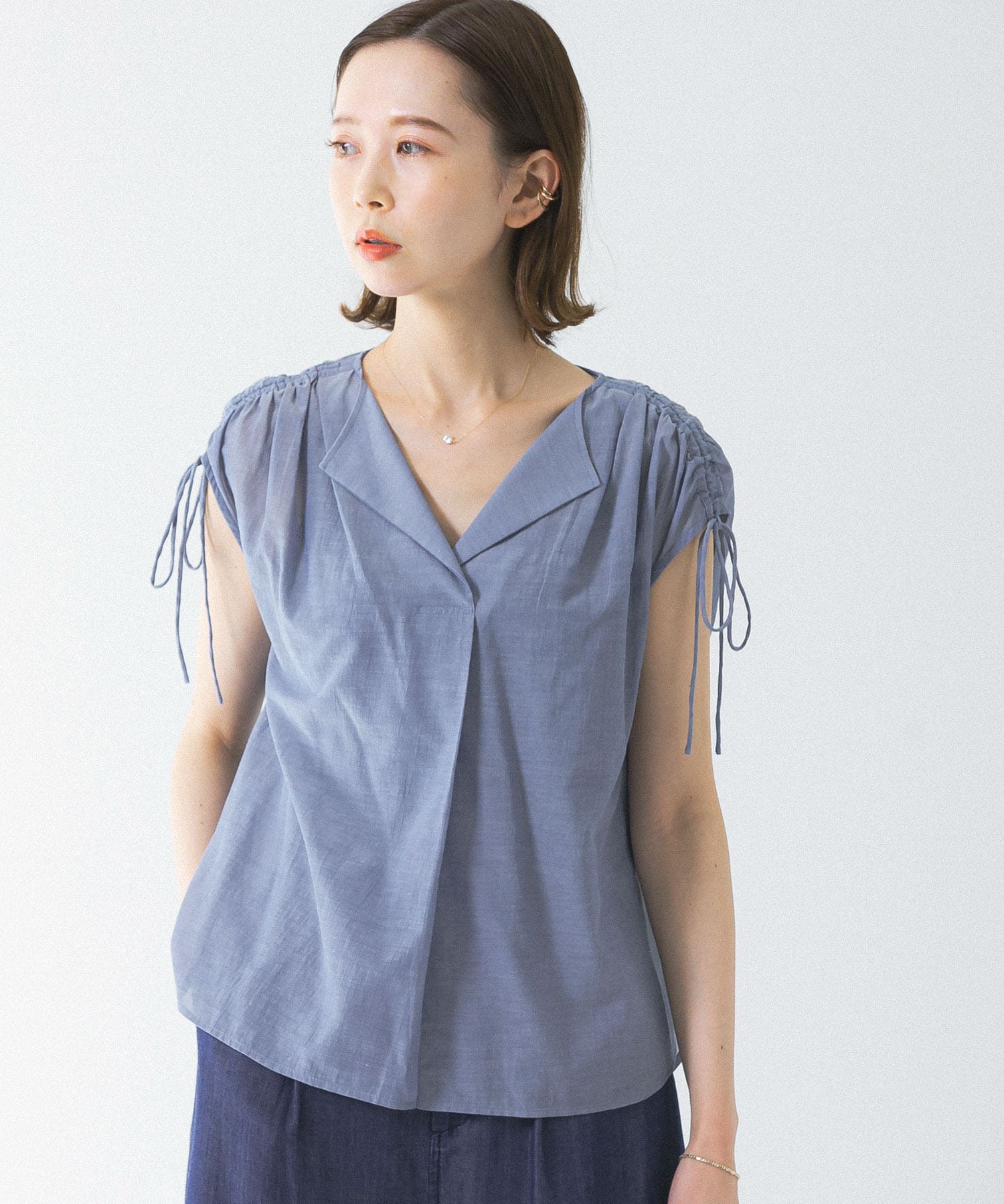 URBAN RESEARCH ショルダーシャーリングブラウス