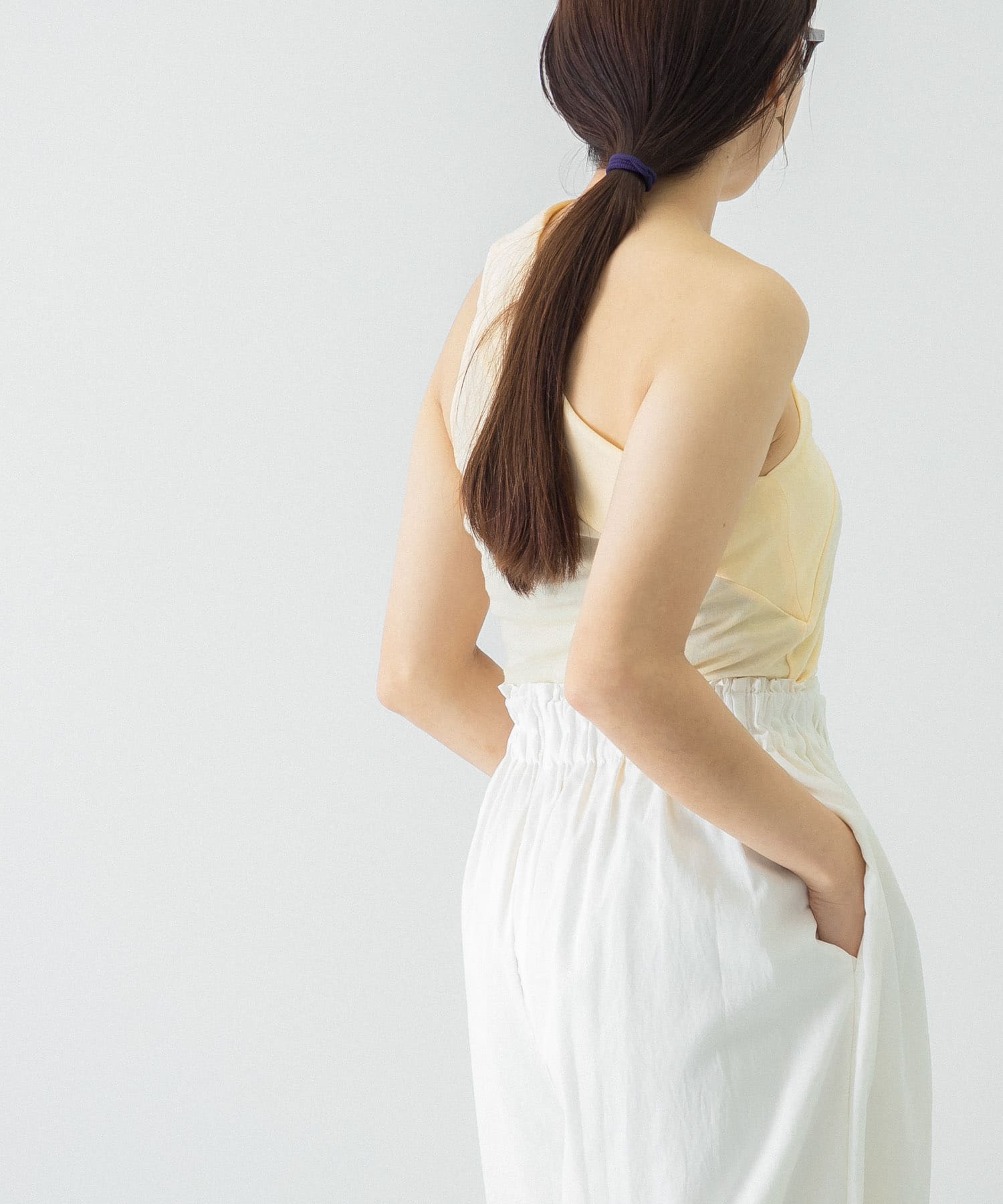 IIROT soft cotton one shoulder[018022CT46-UL25]｜URBAN RESEARCH