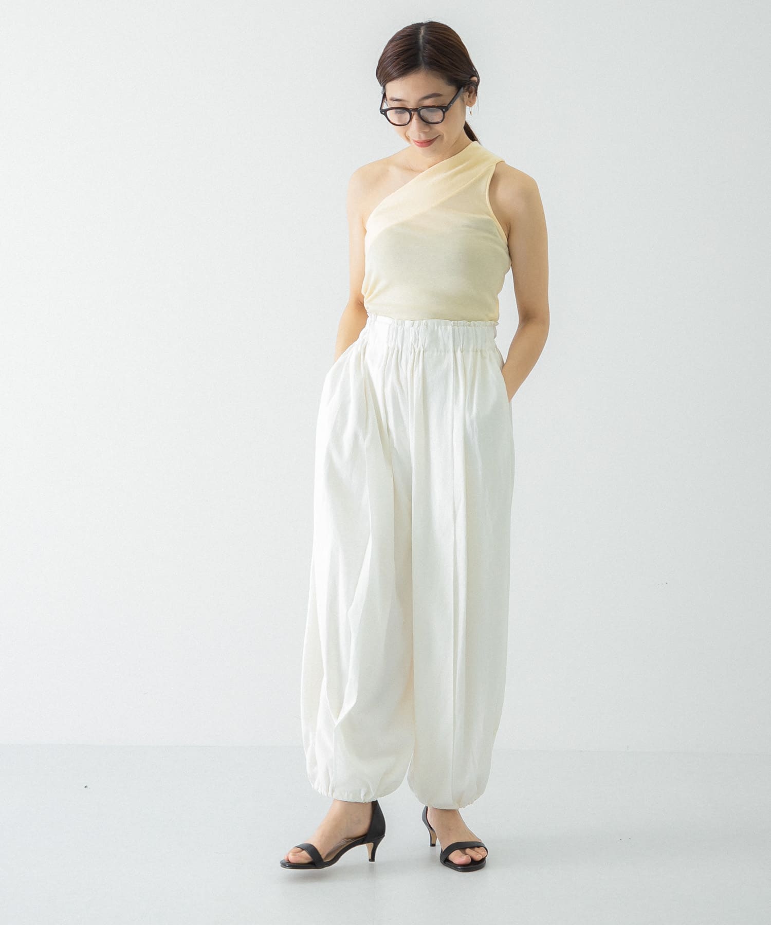 IIROT soft cotton one shoulder[018022CT46-UL25]｜URBAN RESEARCH