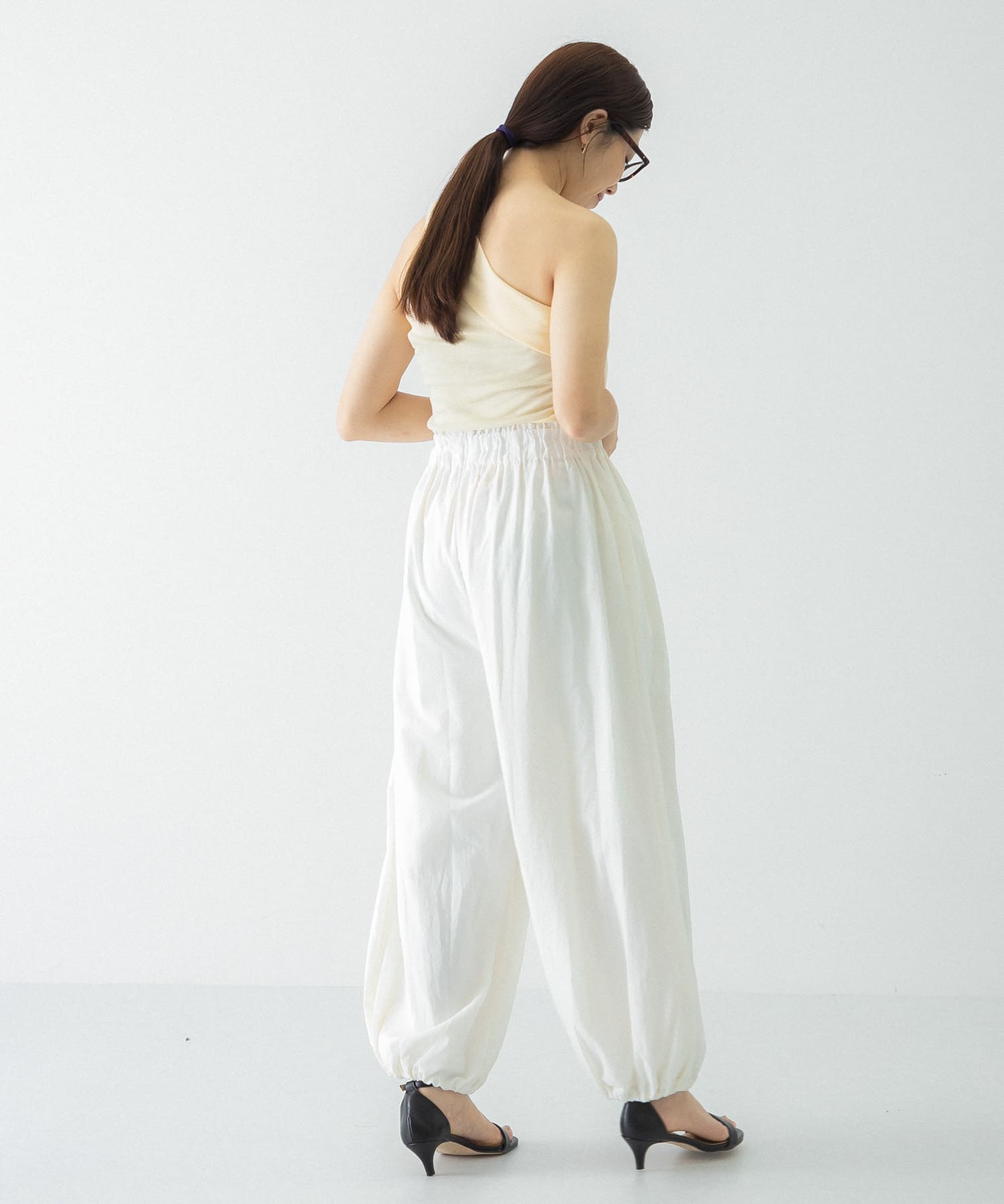 IIROT soft cotton one shoulder[018022CT46-UL25]｜URBAN RESEARCH