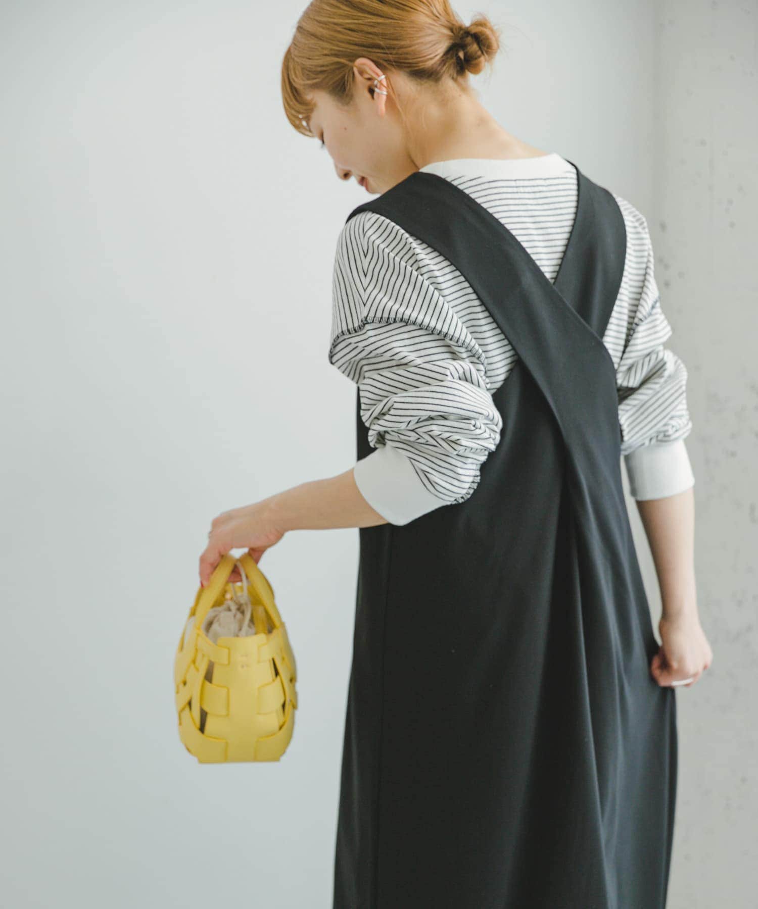 バッククロスワンピース[IT35-26A001]｜URBAN RESEARCH公式