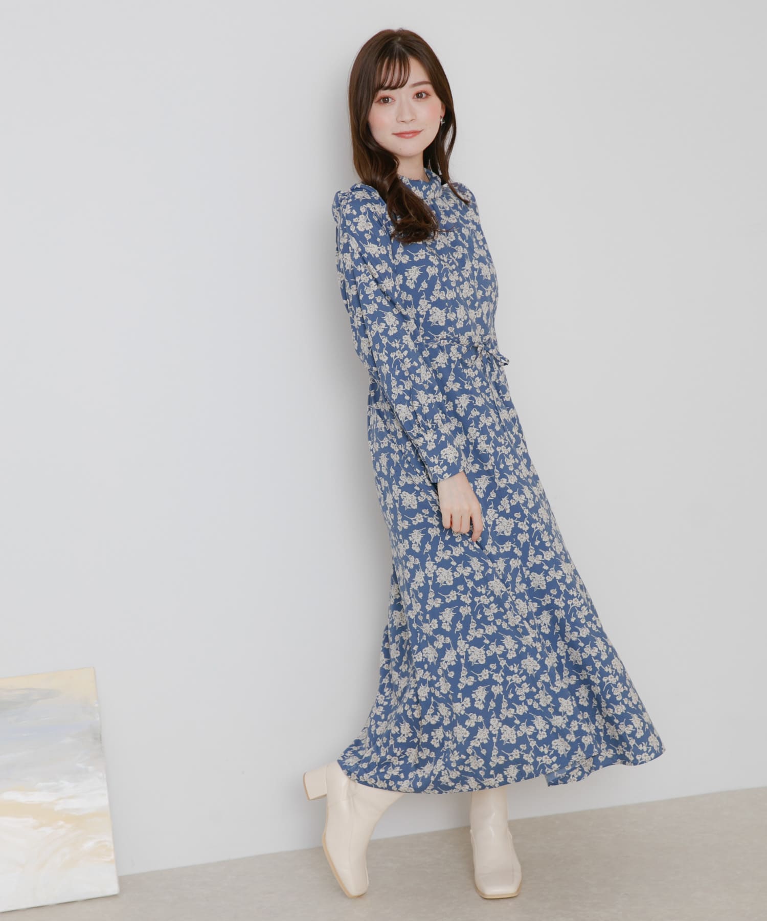 バックデザインフラワーワンピース[AH36-26H004]｜URBAN