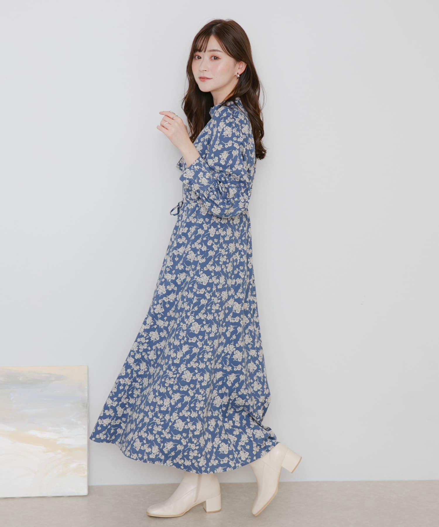 バックデザインフラワーワンピース[AH36-26H004]｜URBAN