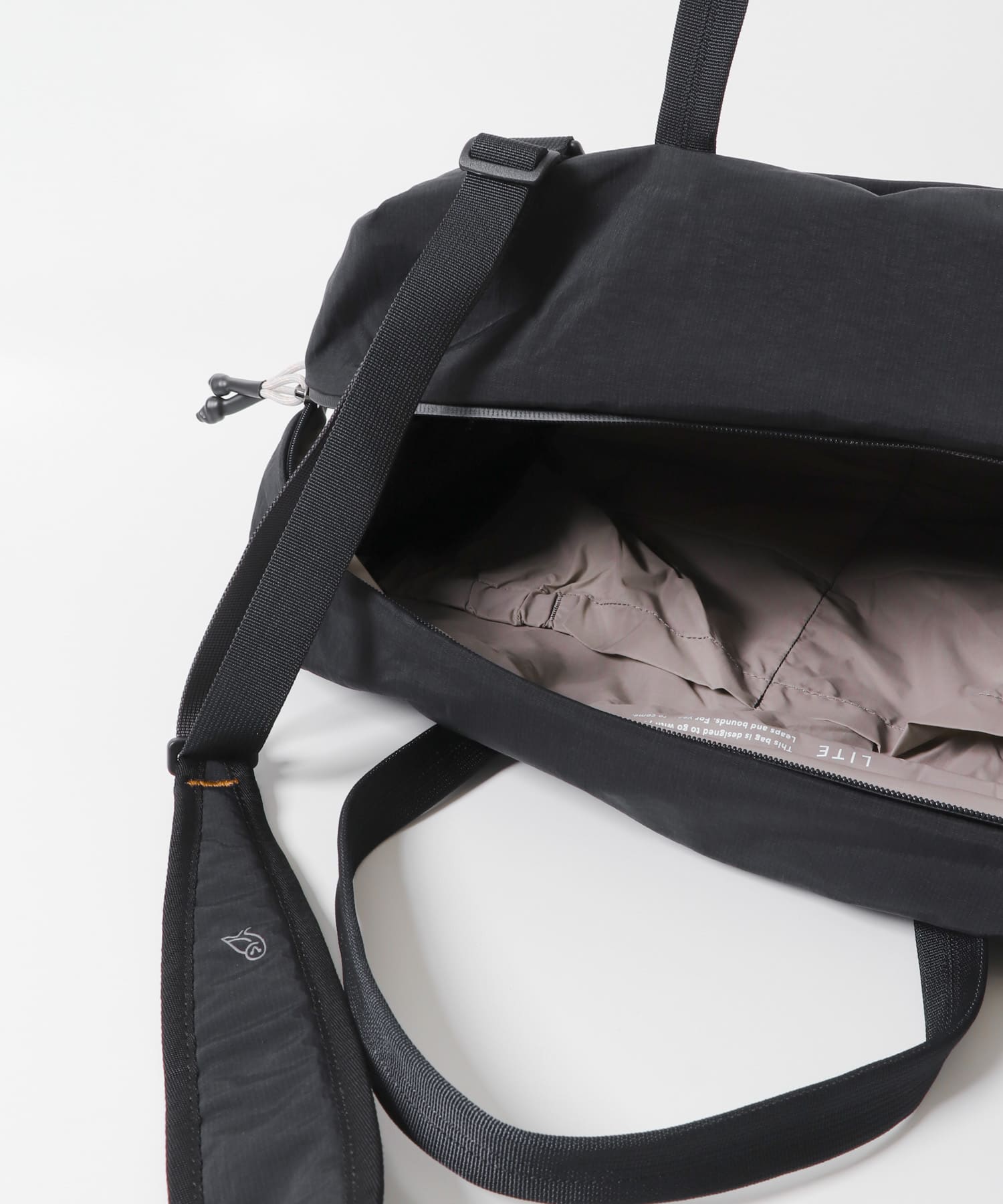 bellroy Lite Duffel 30L[DM46-BLFA]｜URBAN RESEARCH公式