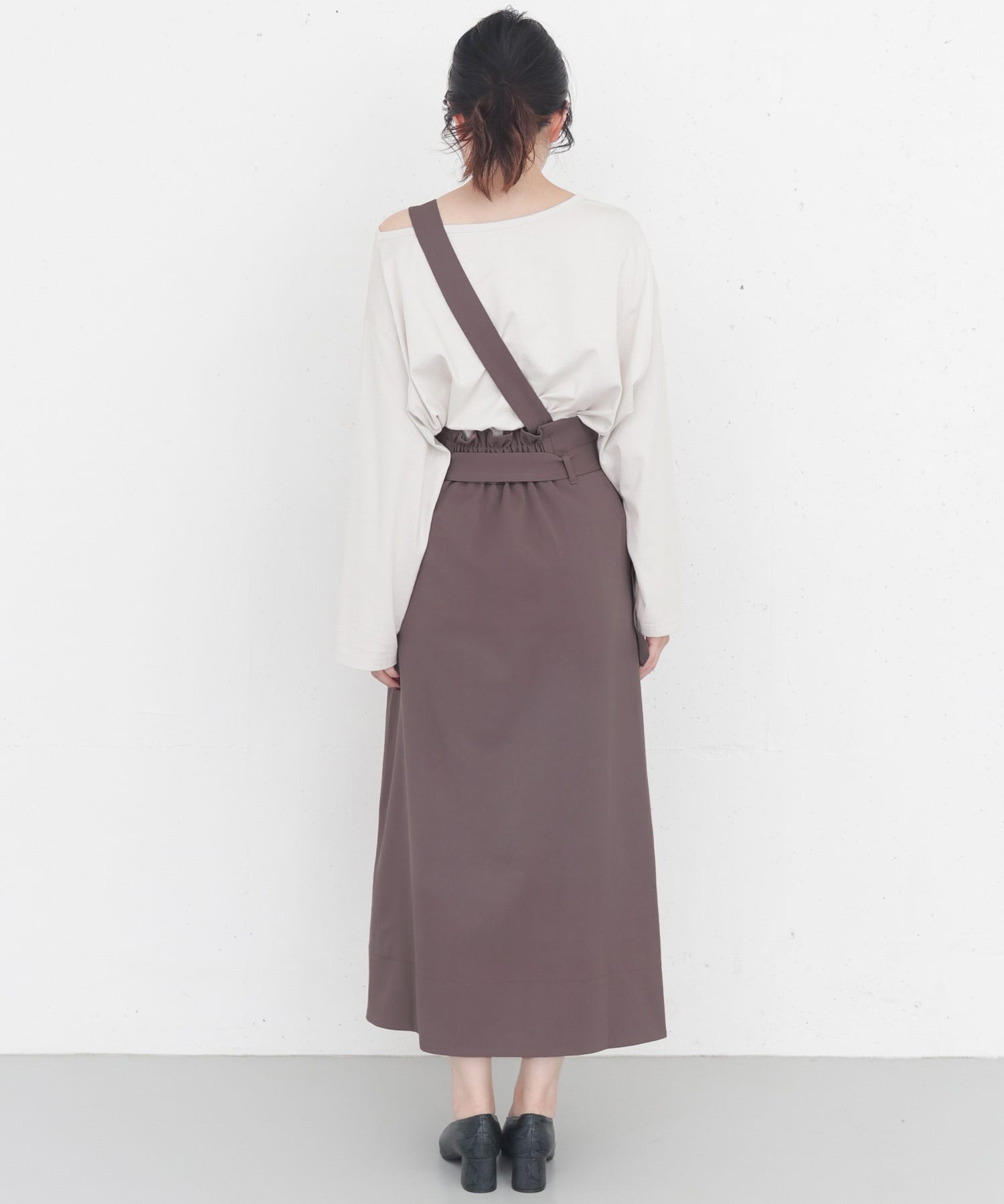 KBF+ ワンショルダーフレアスカート∴[KP96-25N040]｜URBAN RESEARCH