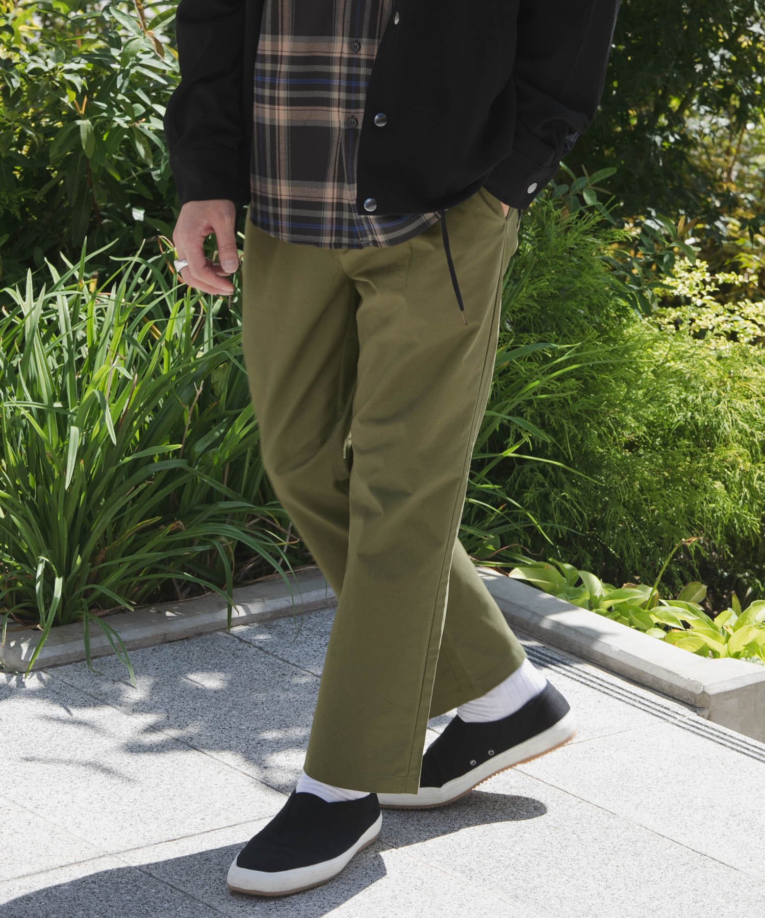 コットンツイル 1-tuck チノパンツ[IT26-14A004]｜URBAN RESEARCH公式