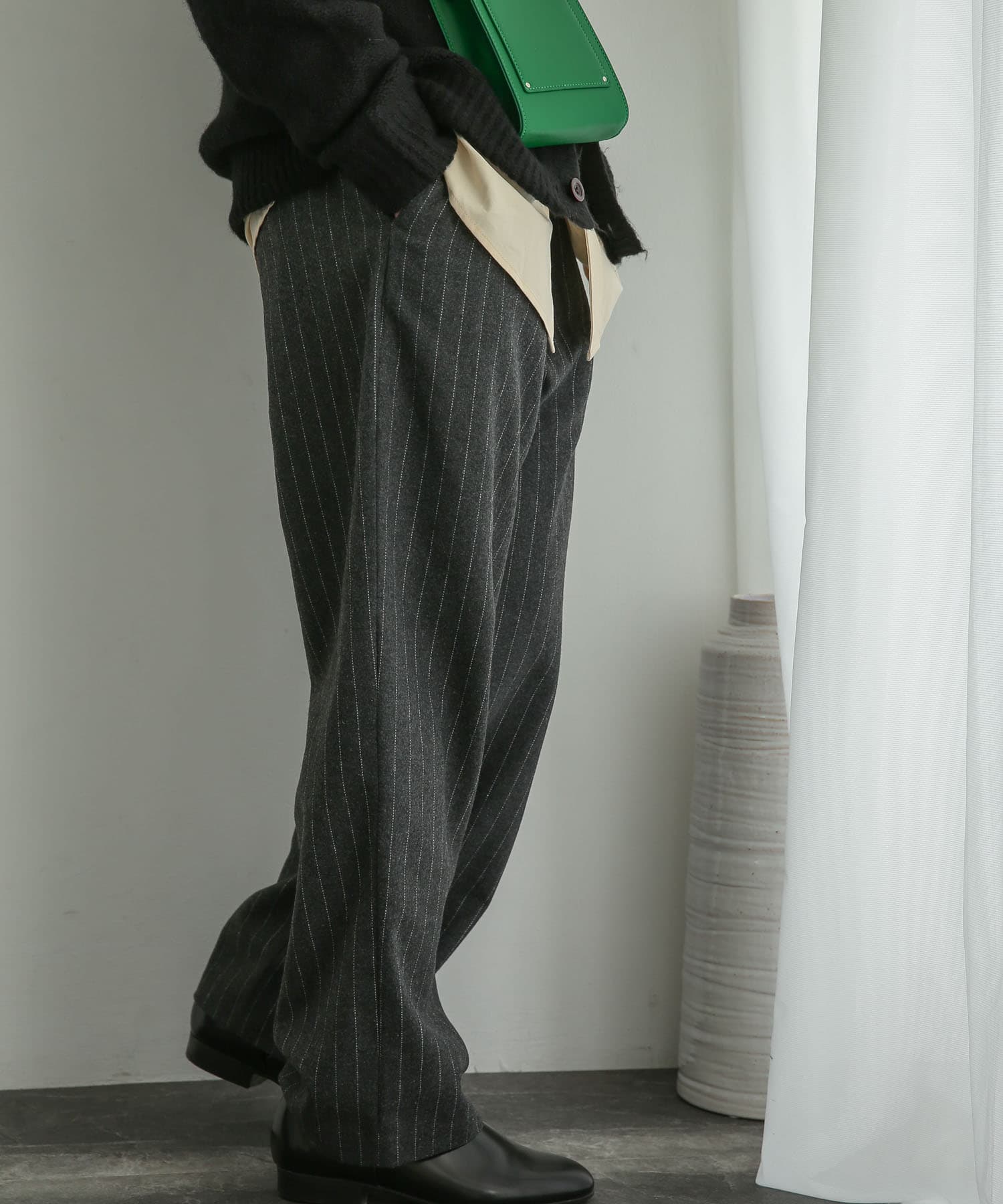 ストライプウールブレンドワイドパンツ[AA27-14B110]｜URBAN RESEARCH