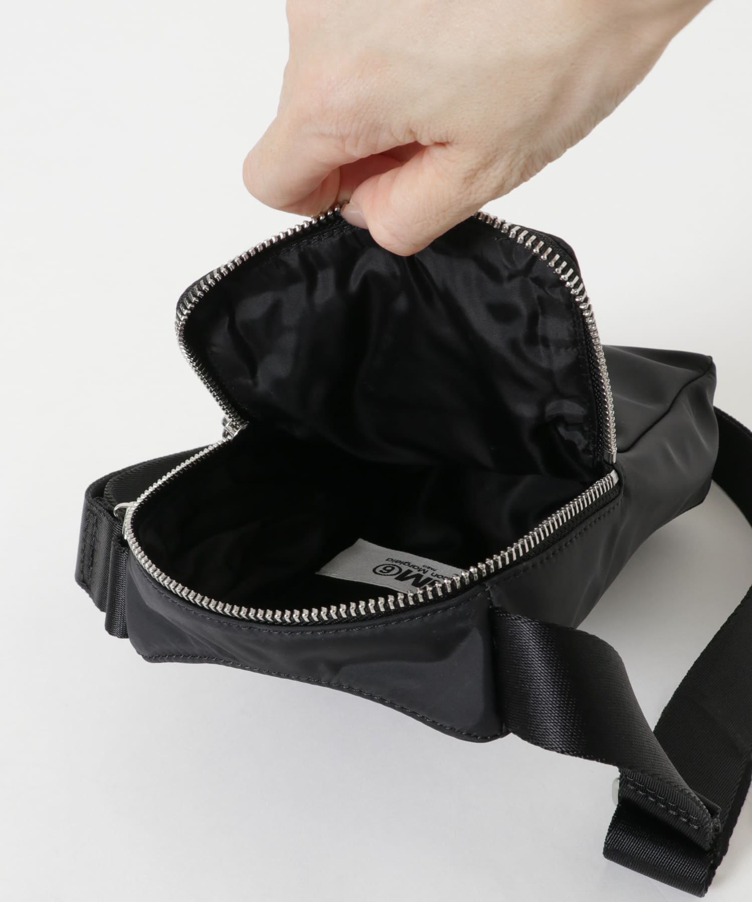 MM6 ANATOMIC SMALL CB BAG[SB5WG0016-UL36]｜URBAN RESEARCH公式