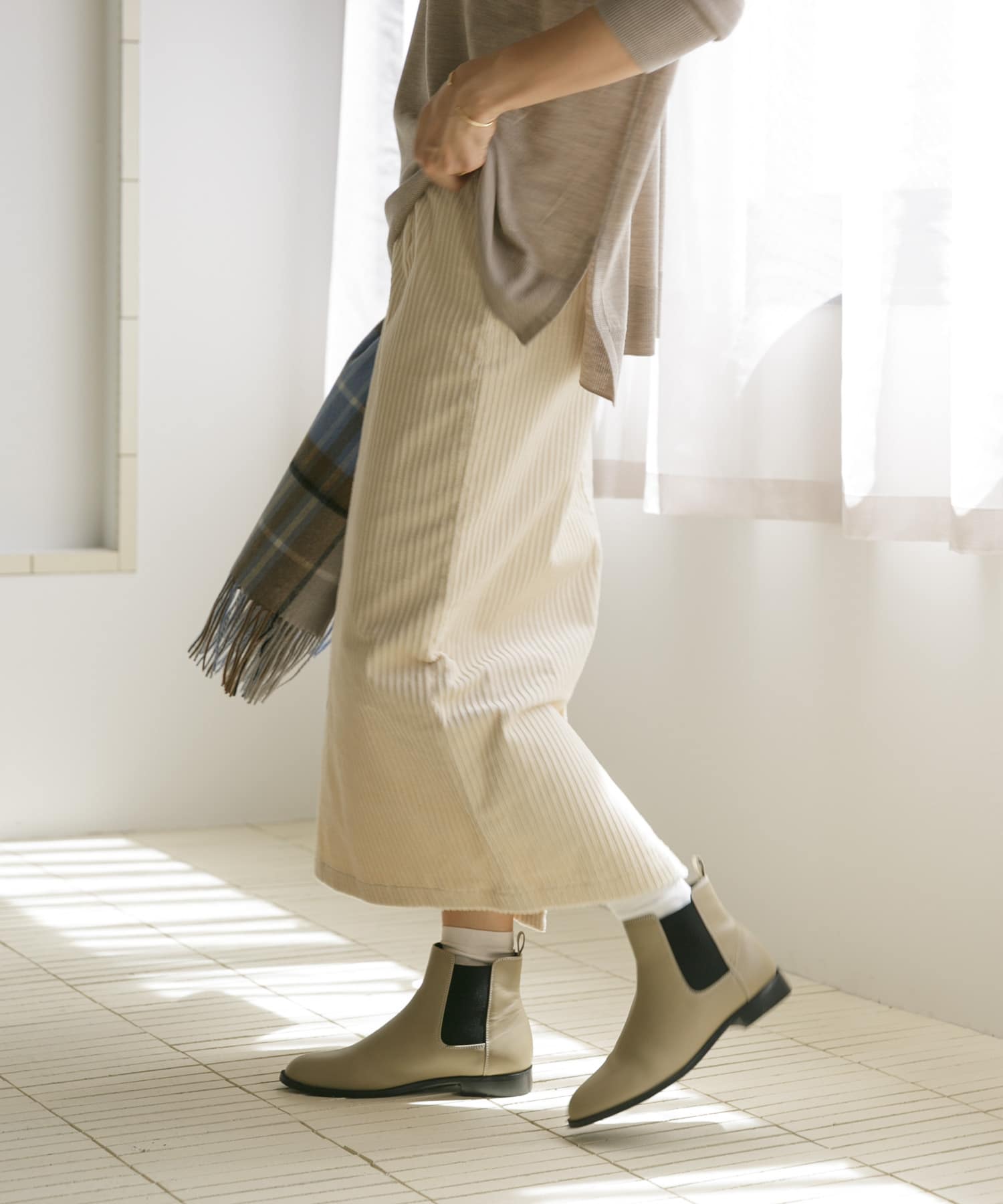コーデュロイストレートスカートURBAN RESEARCH DOORS(3079