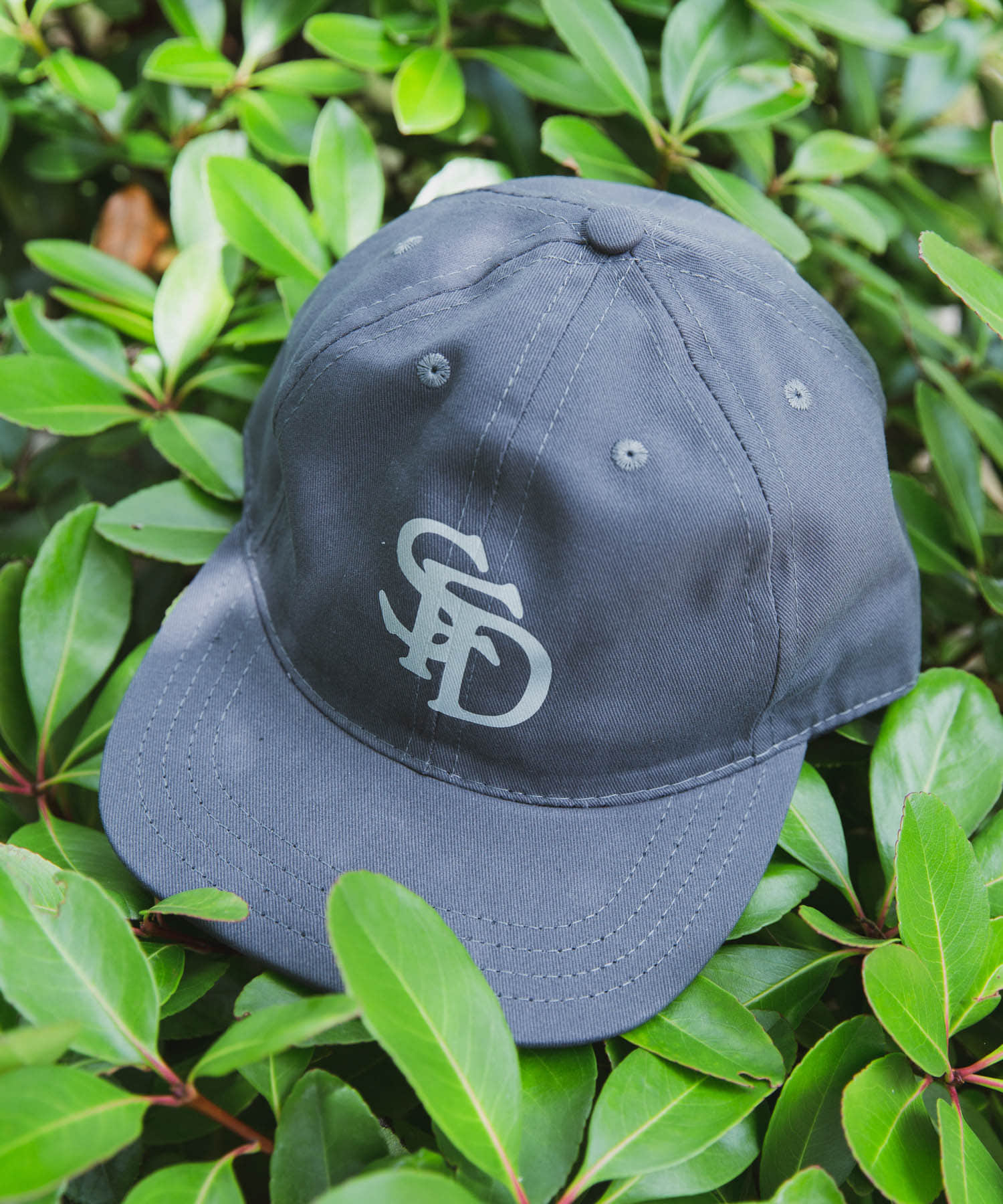 別注』SASSAFRAS×DOORS 20th SFD Logo Cap[SF-232039-DM35]｜URBAN 