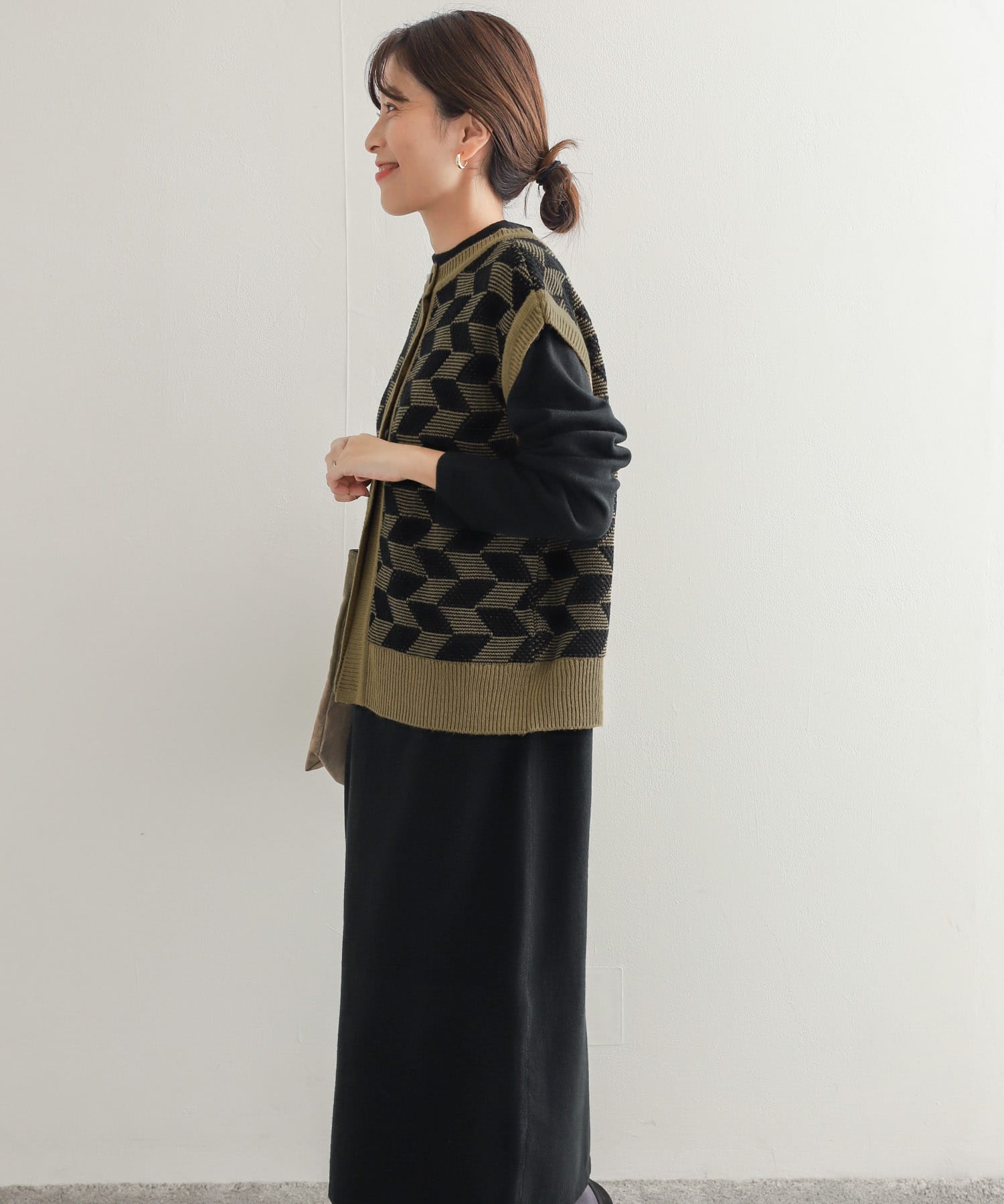 URBAN RESEARCH DOORS（アーバンリサーチドアーズ）の「ニットベストドッキングワンピース（ワンピース）」 - WEAR