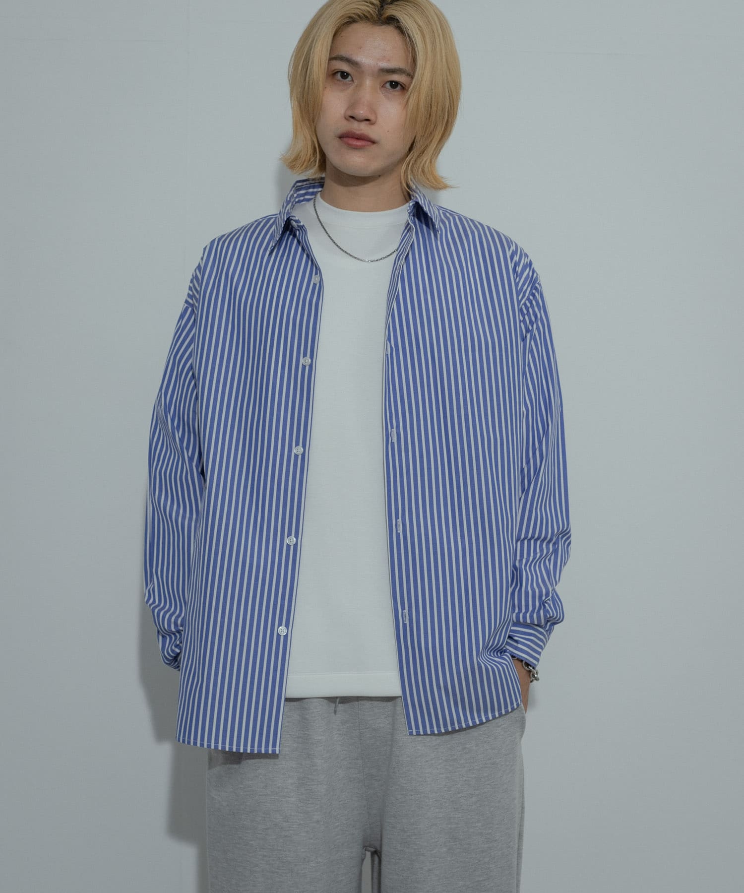 韓国 ルーズ ストライプ シャツ ユニセックス カジュアル 3925599_base.jpg