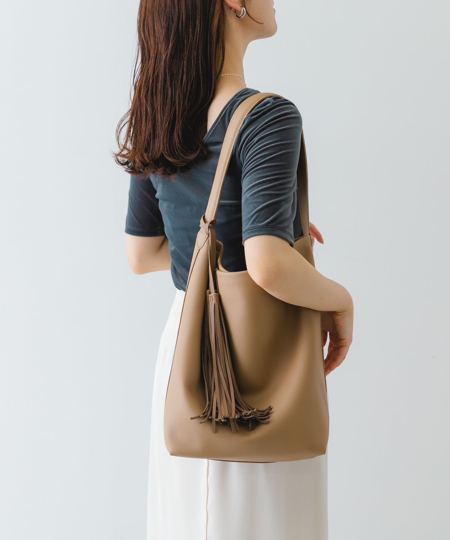 タッセル付シンプルワンハンドルトート[XX46-2AW2505]｜URBAN