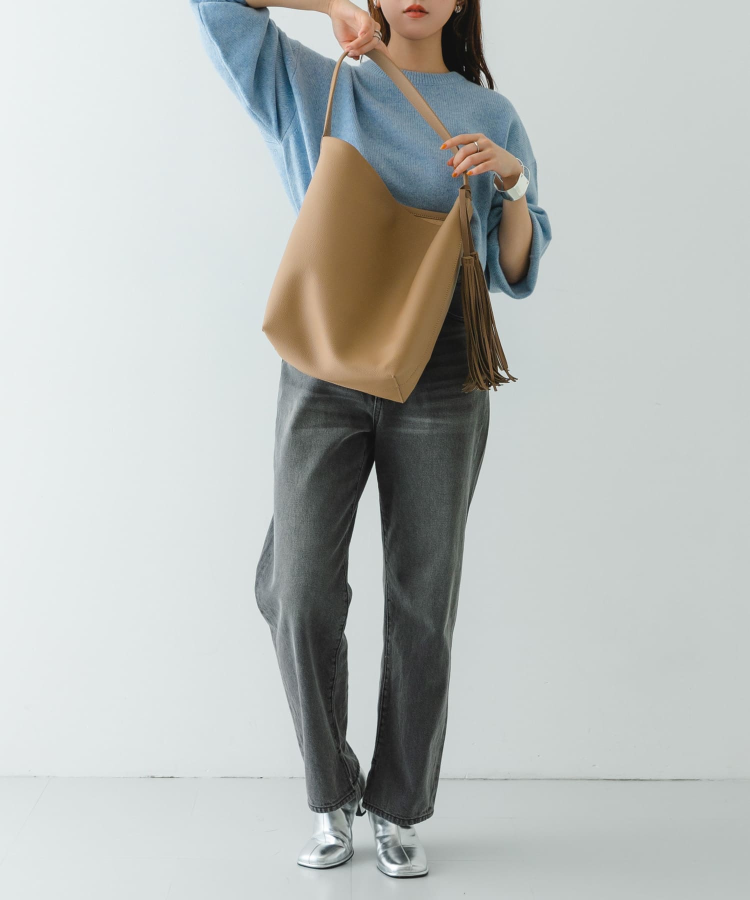 タッセル付シンプルワンハンドルトート[XX46-2AW2505]｜URBAN