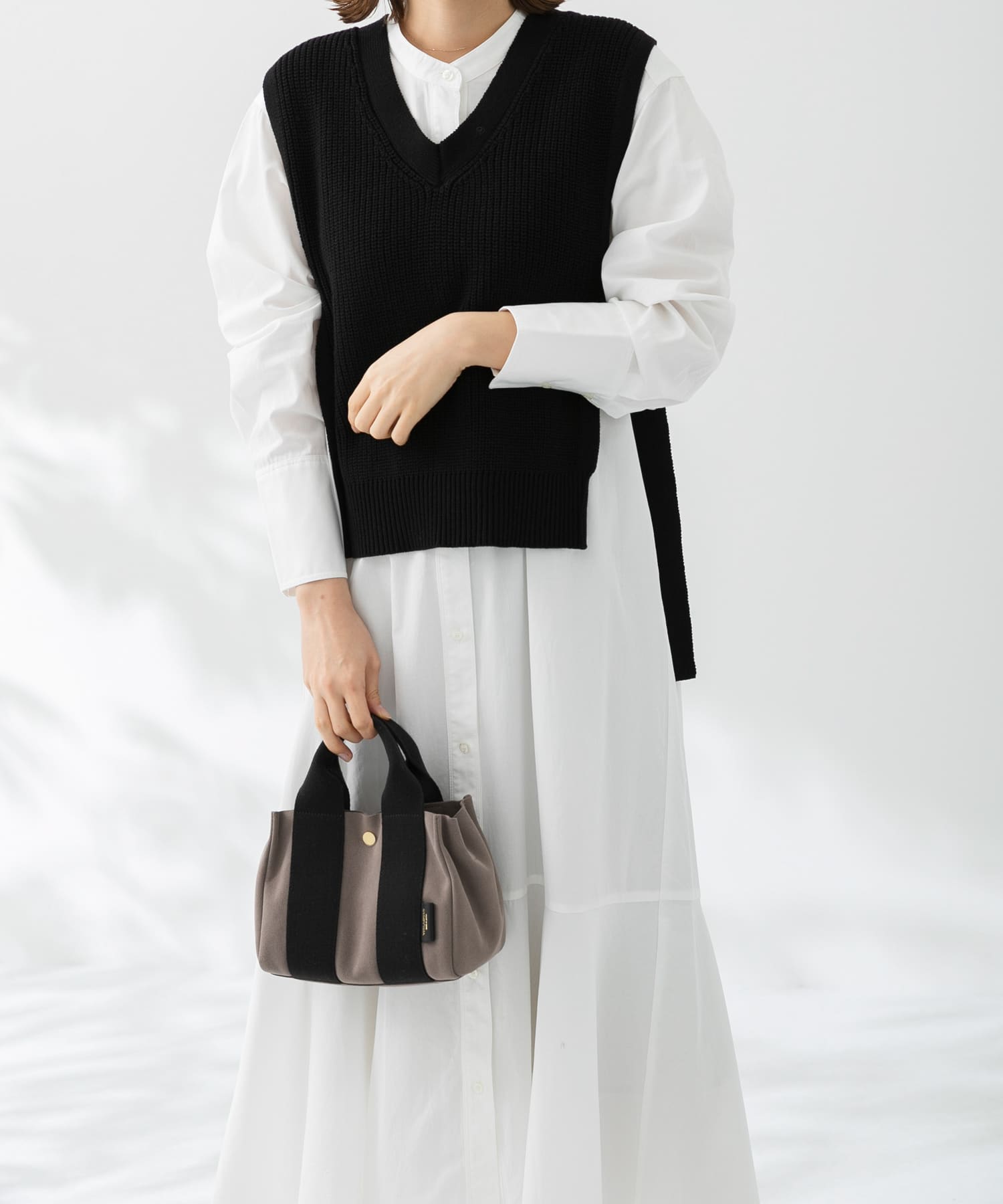 ニットベストxマーメードヘムシャツワンピース SET[LA24-26R004 ニットベストxマーメードヘムシャツワンピース SET[LA24-26R004