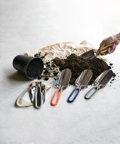 amabro　TROWEL
