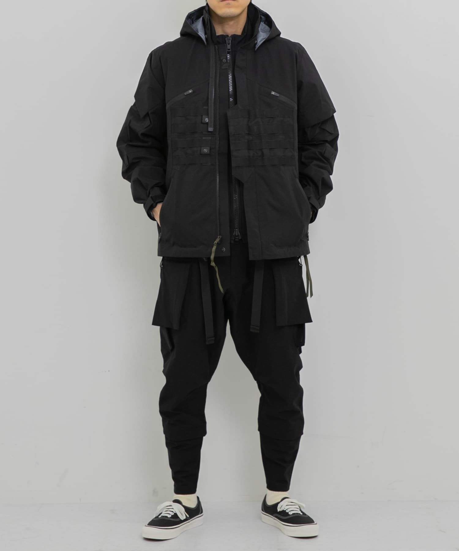 ACRONYM J1WTS-GT M アクロニウム