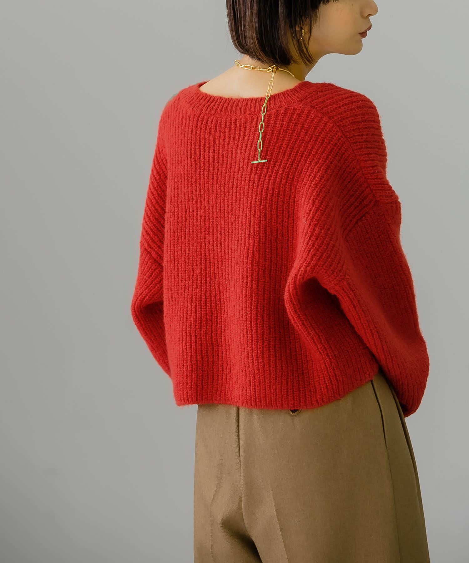 春の新作続々 PRADA Vネックコットンセーター i9tmg.com.br