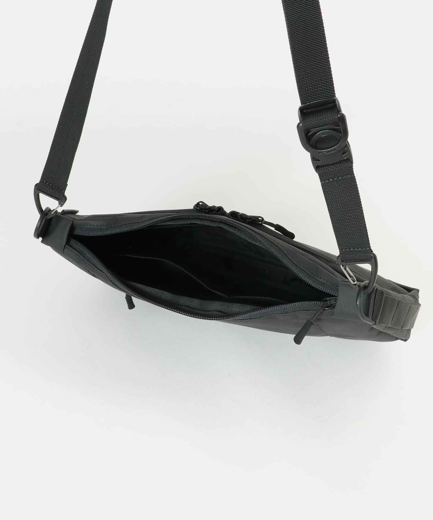 別注』bagjack×URBS Sniper Bag twist[BJ03-BSM35]｜URBAN RESEARCH