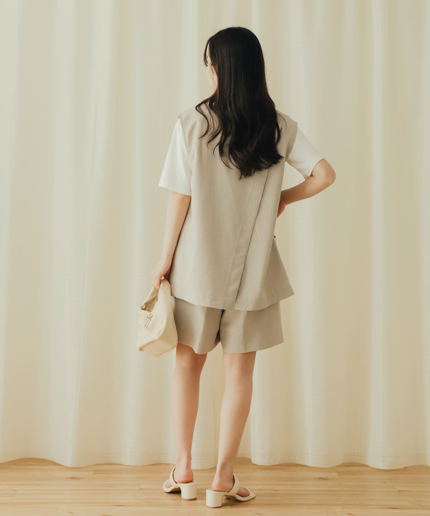 リネンライクバックスリットジレ[AA35-27B103]｜URBAN RESEARCH公式