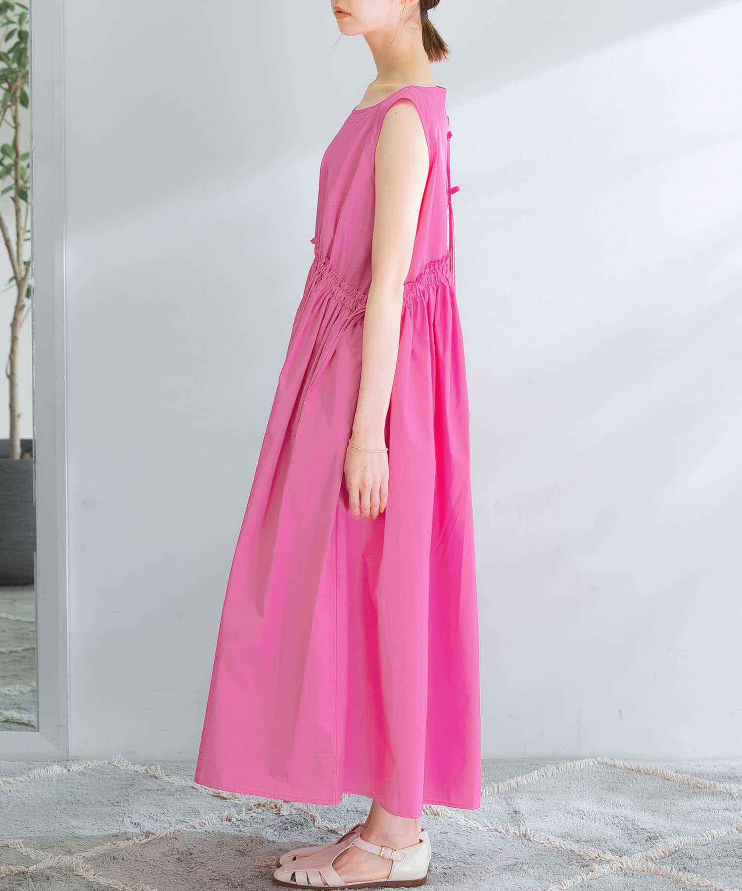 EMIN&PAUL CURVED WAIST DRESS[DR2601-J-RL35]｜URBAN RESEARCH