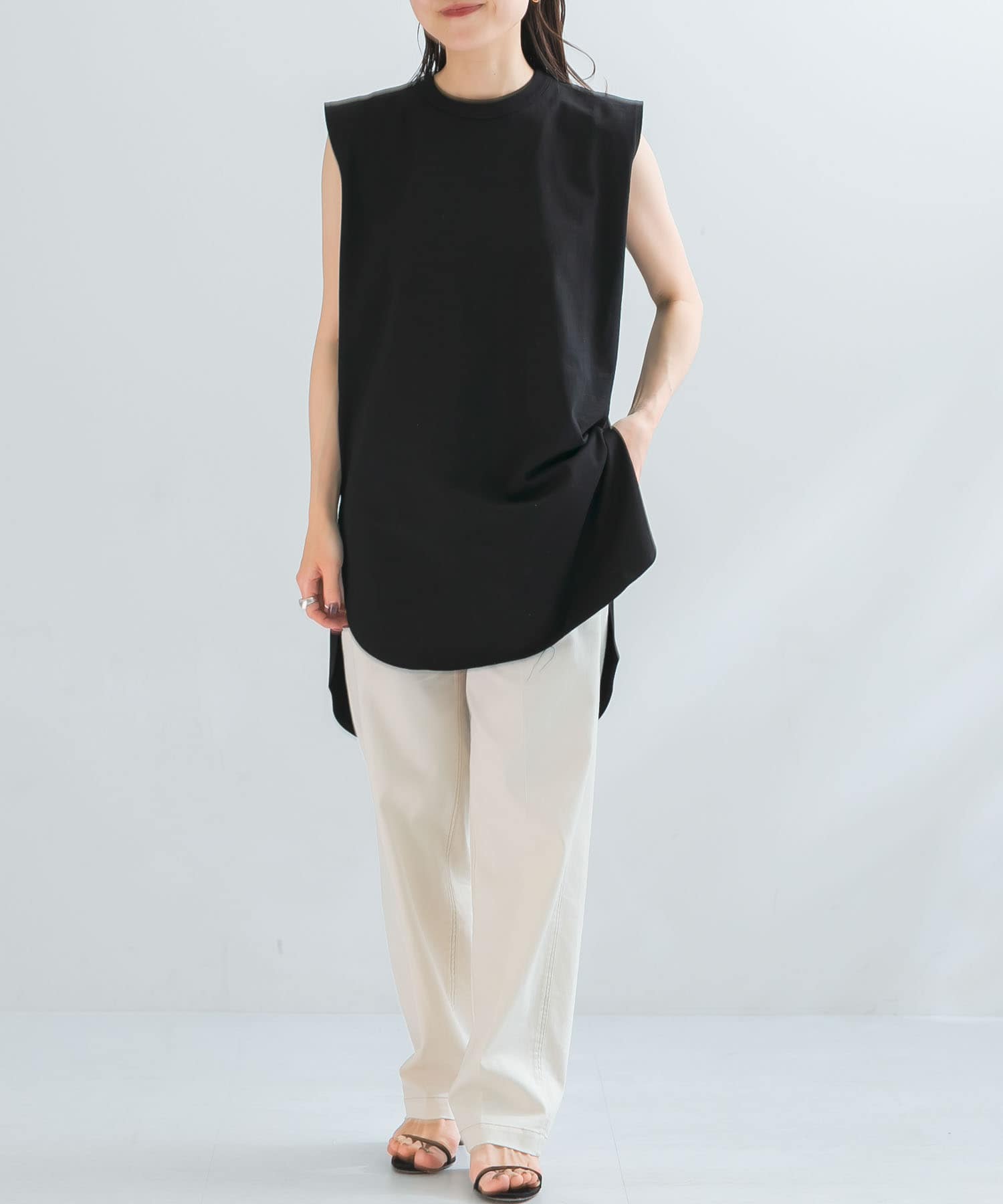 ATON ROUND HEM TANK TOP[KKAGSM0032-RL35]｜URBAN RESEARCH公式
