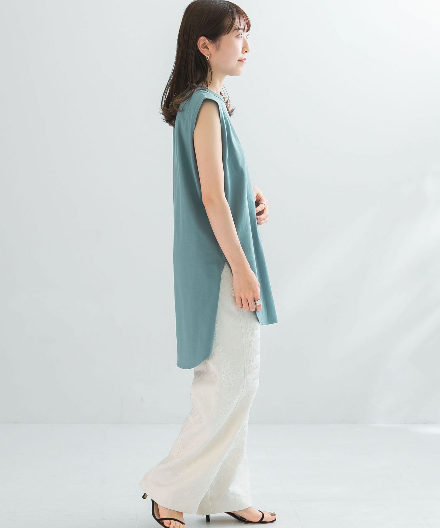 ATON ROUND HEM TANK TOP[KKAGSM0032-RL35]｜URBAN RESEARCH公式