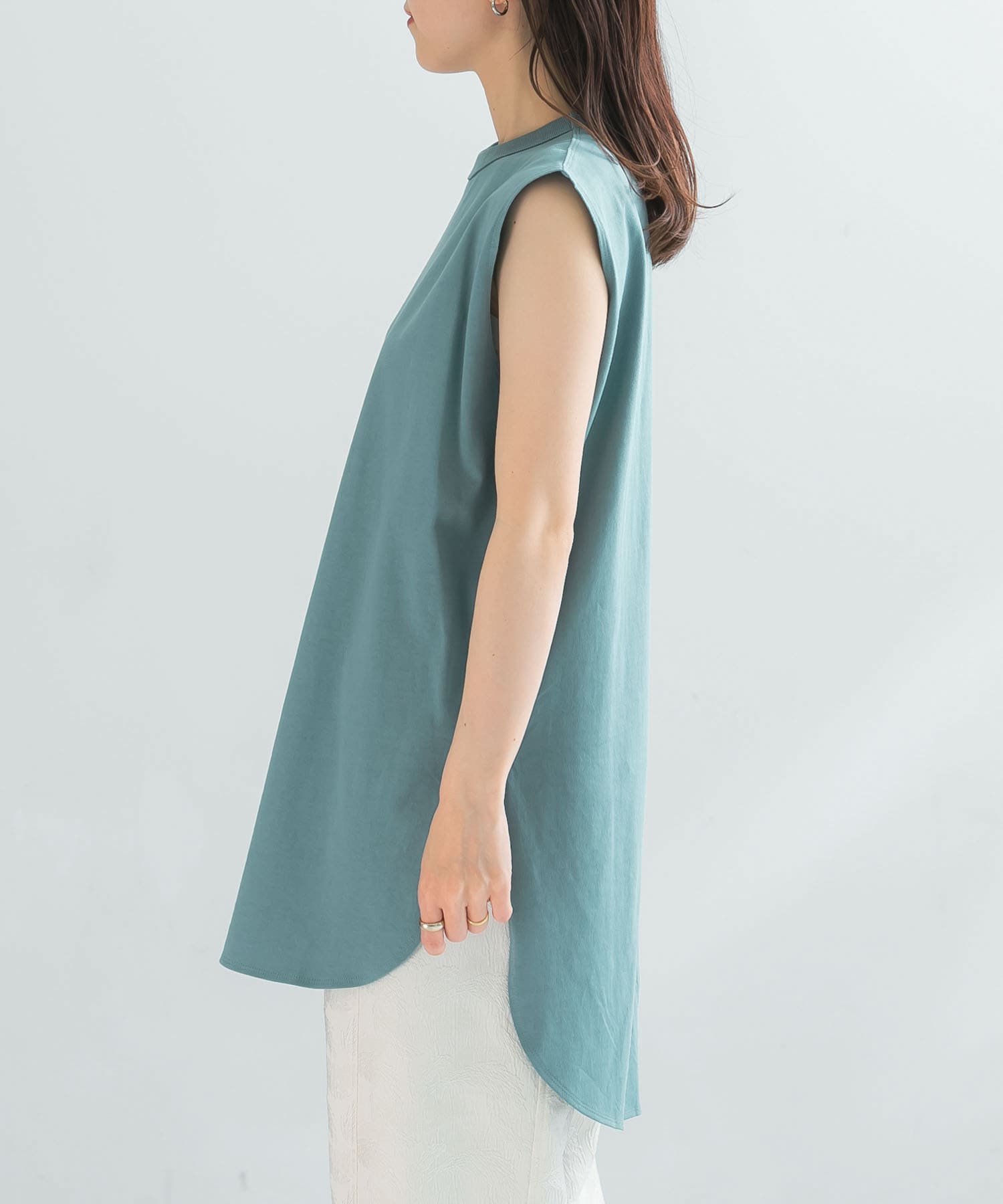 ATON ROUND HEM TANK TOP[KKAGSM0032-RL35]｜URBAN RESEARCH公式