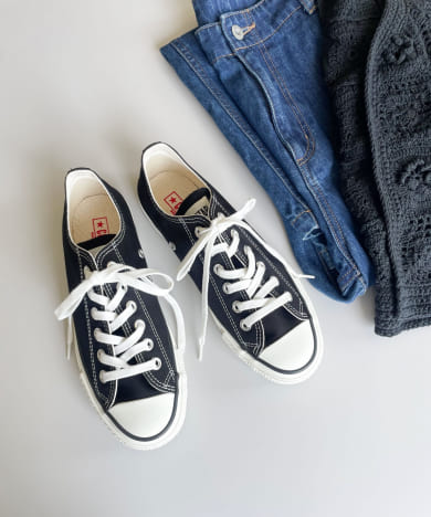 CONVERSE　CANVAS ALL STAR J OX