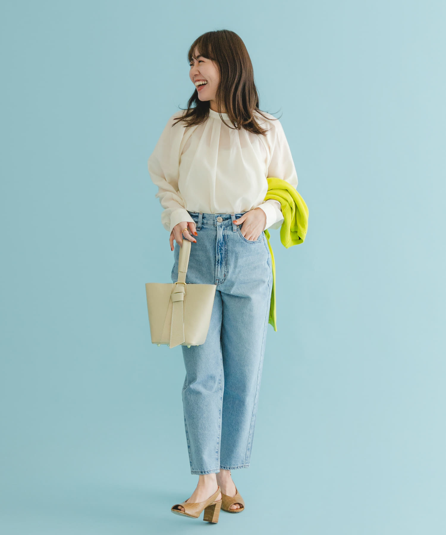 ランダムタックセミシアーブラウス[RA44-23C403]｜URBAN
