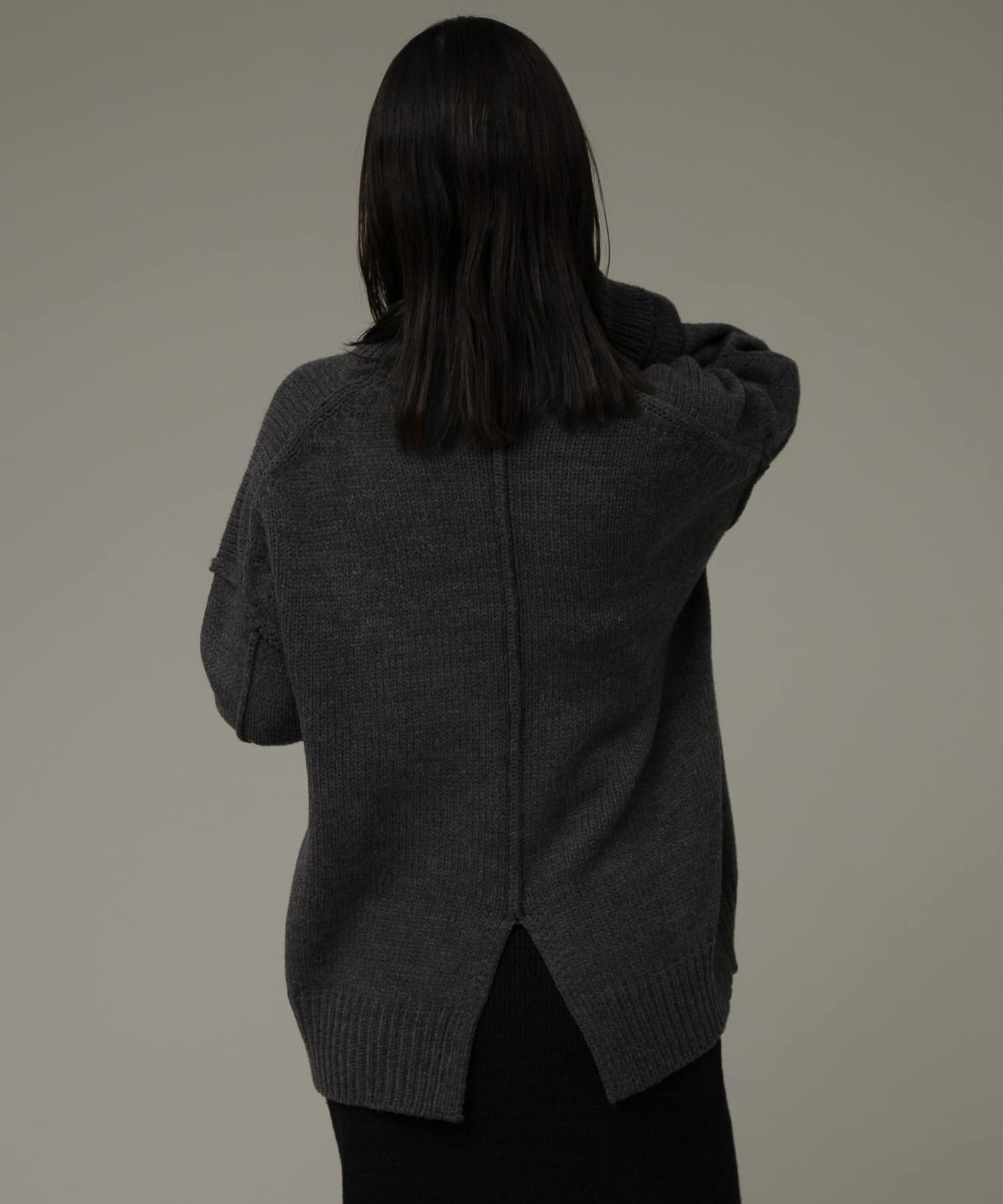 バックスリットバルキーニットプルオーバー[LA47-22R007]｜URBAN