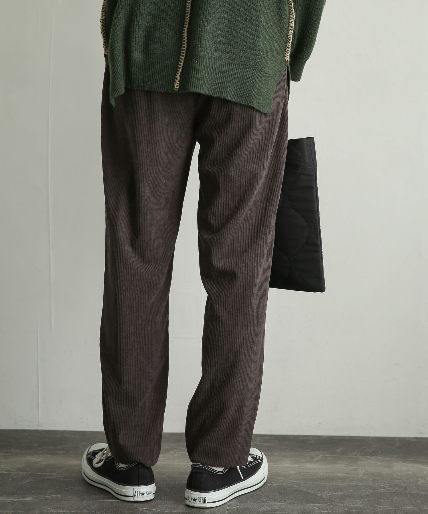 URBAN RESEARCH コーデュロイタックテーパードパンツ