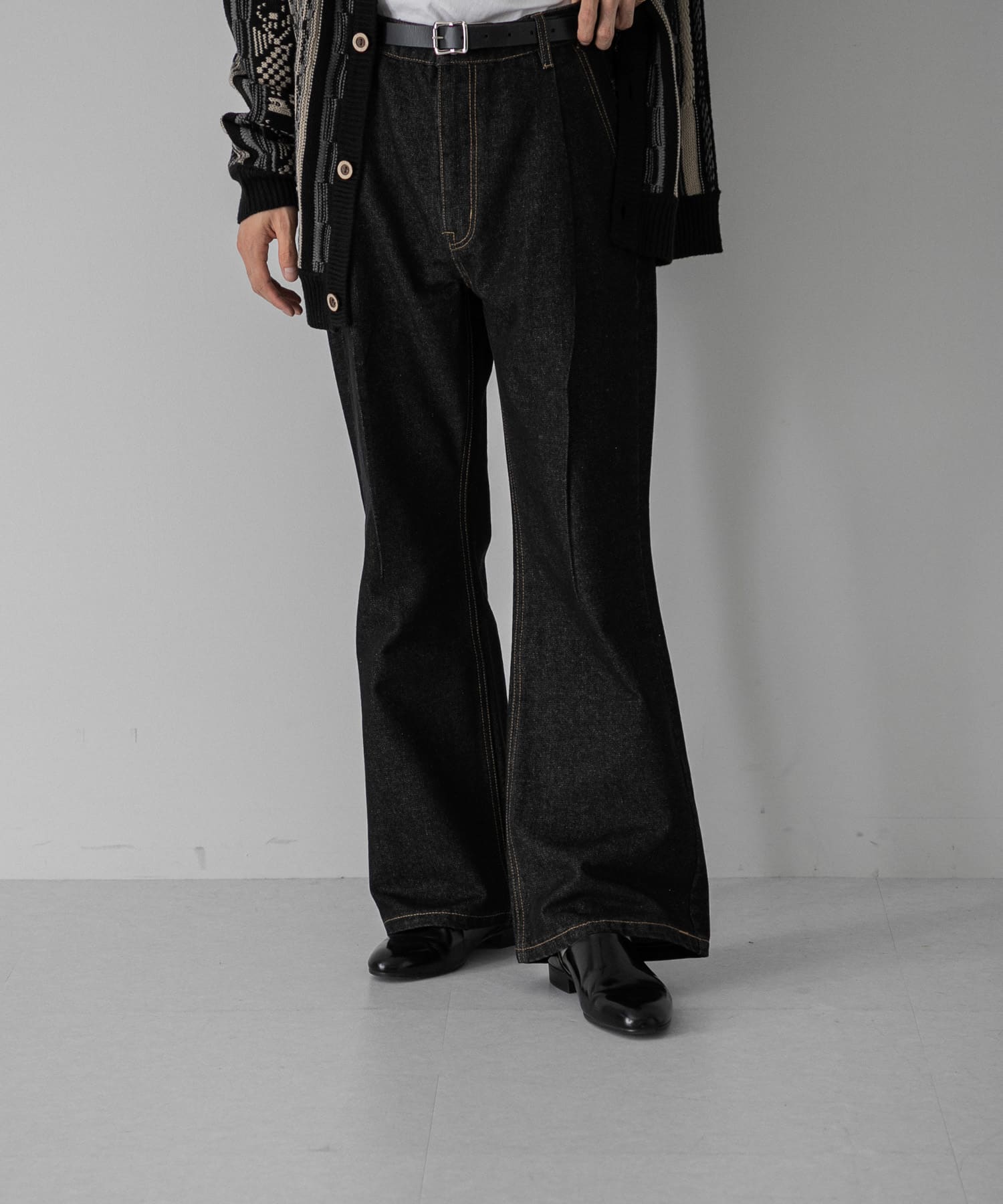 Couleur Meler sakasa tuck flare wide denim[EC27-14S008]｜URBAN