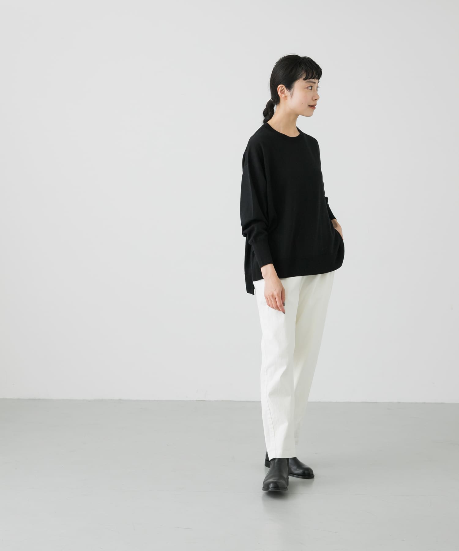 新品  URBAN RESEARCH かぐれ コットンストレッチイージーパンツ