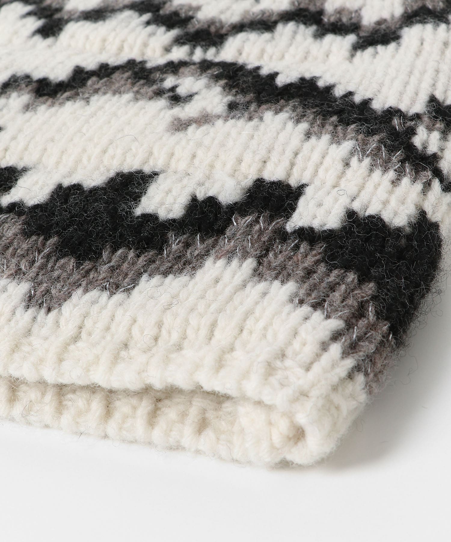 and wander】lopi knit cap | AT EASE