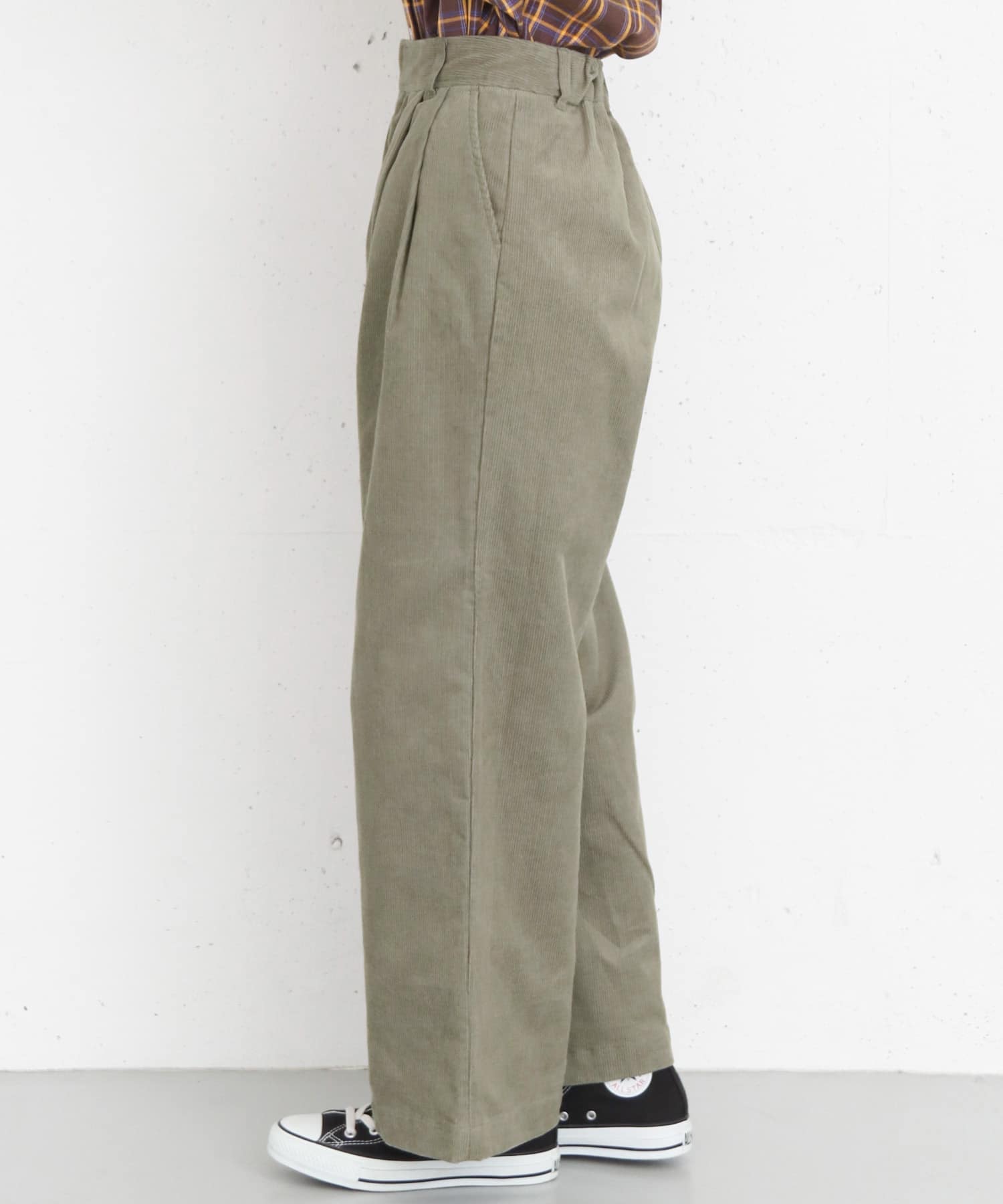 KBF+ コーデュロイ2タックパンツ∴[KP87-24T001]｜URBAN RESEARCH公式 ...