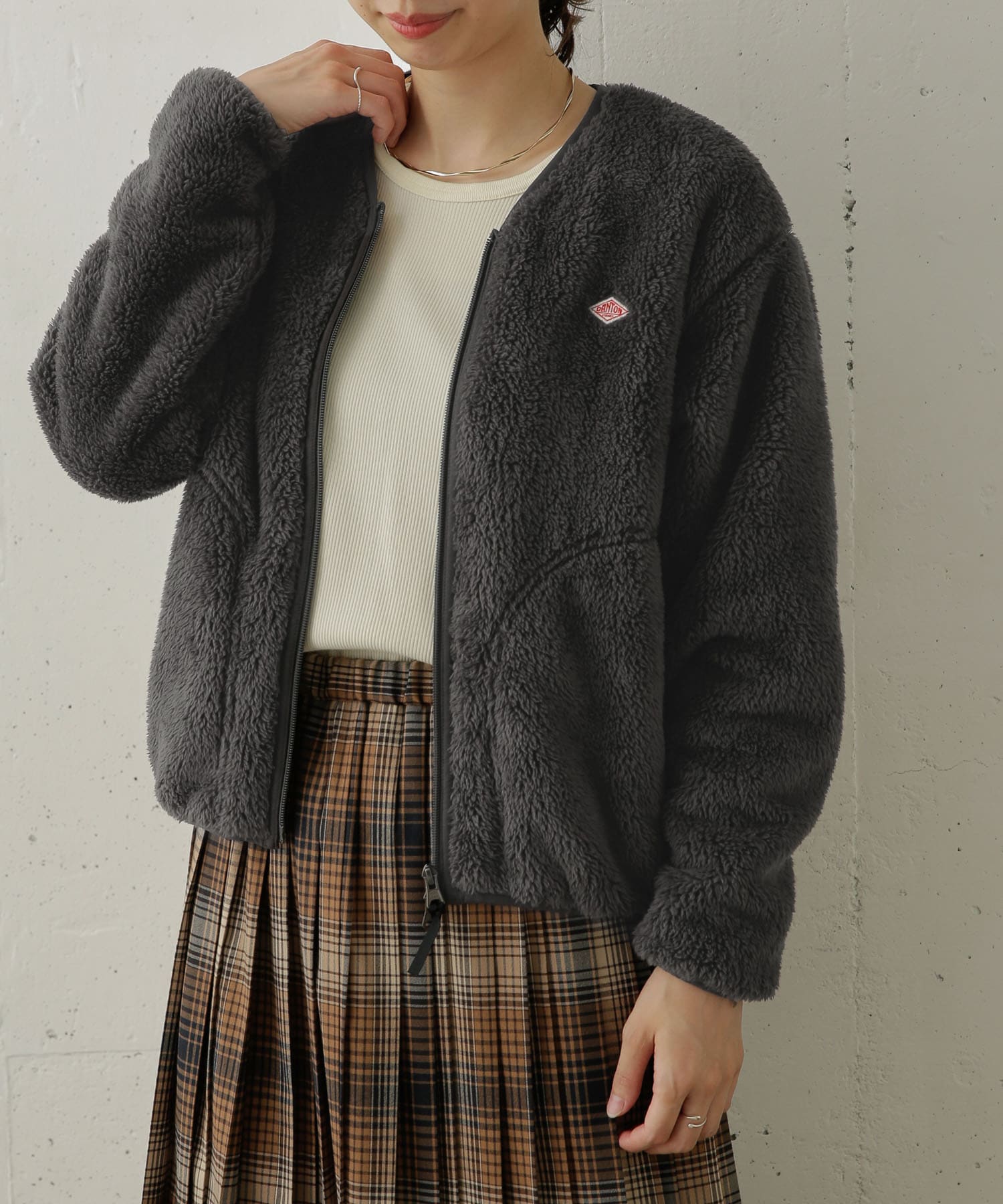 DANTON HIGH PILE ZIP V-NECK JACKET[DT-A0019-DW17]｜URBAN RESEARCH公式ファッション通販