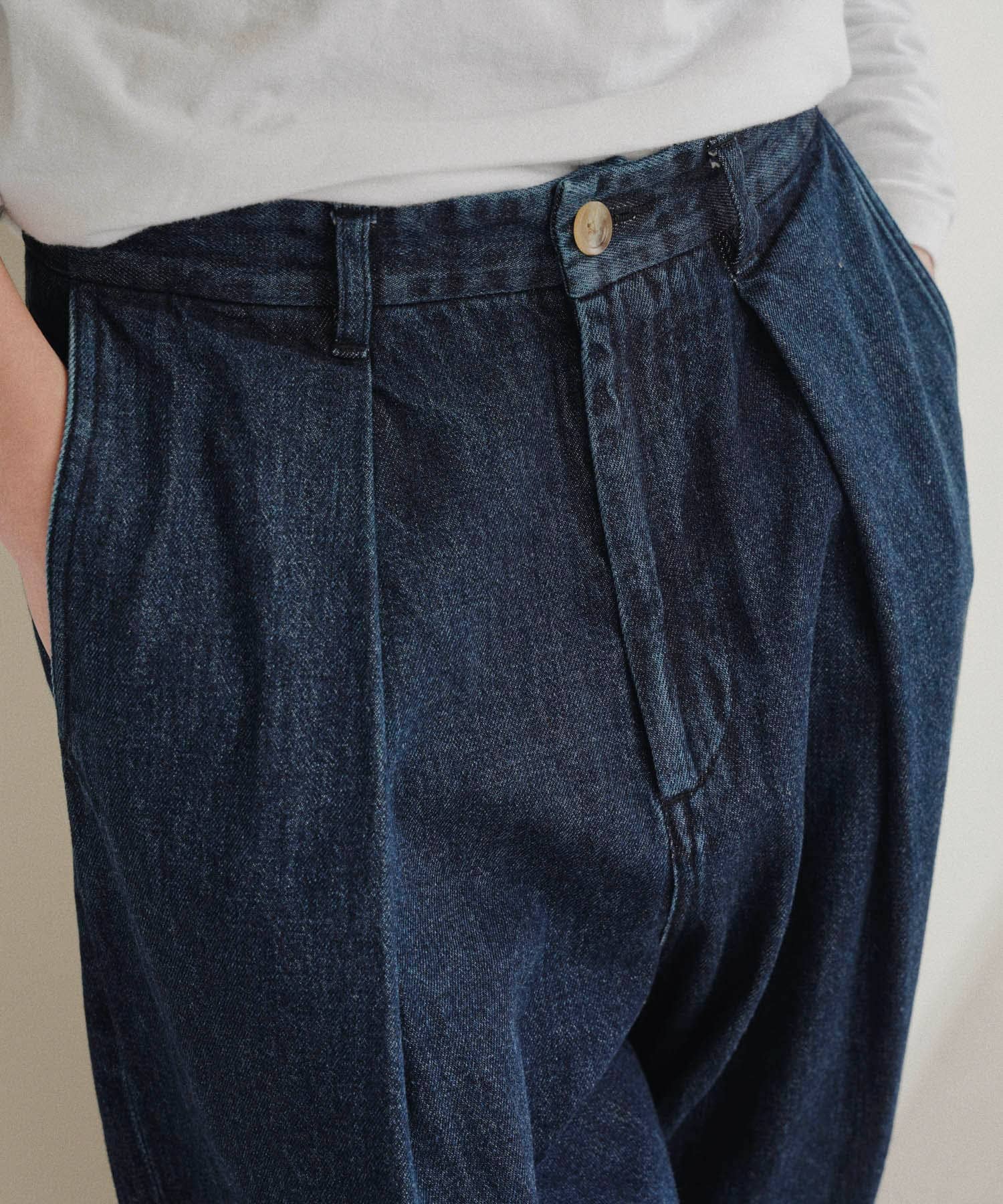 SUMARI　Low Density One Tuck denim