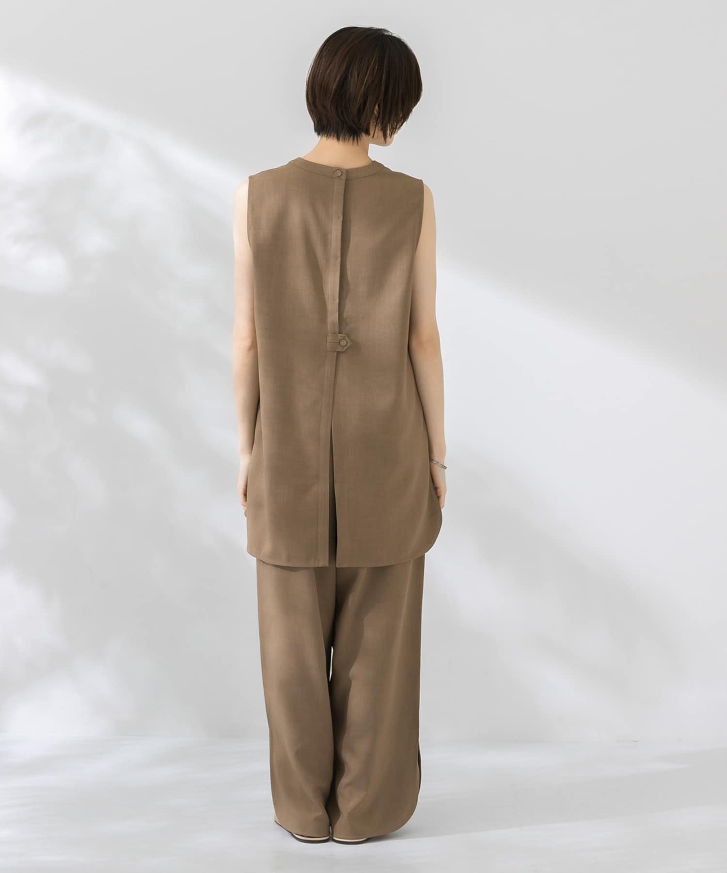 Web 一部店舗限定 スリットセットアップ Kw25 26l3 Urban Research公式ファッション通販 Web 一部店舗限定 スリットセットアップ Kw25 26l3 Urban Research公式ファッション通販