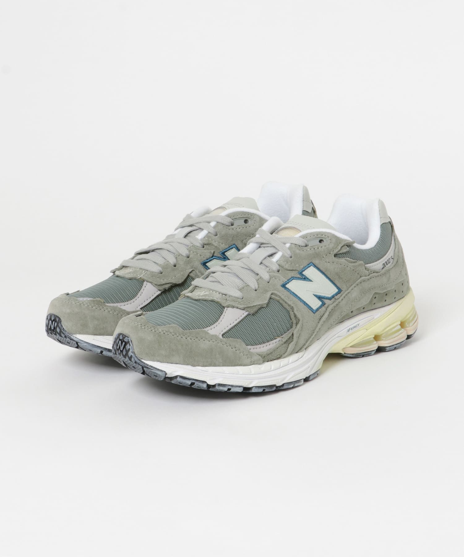 【新品・未使用】New Balance M2002RDD  25.5cm