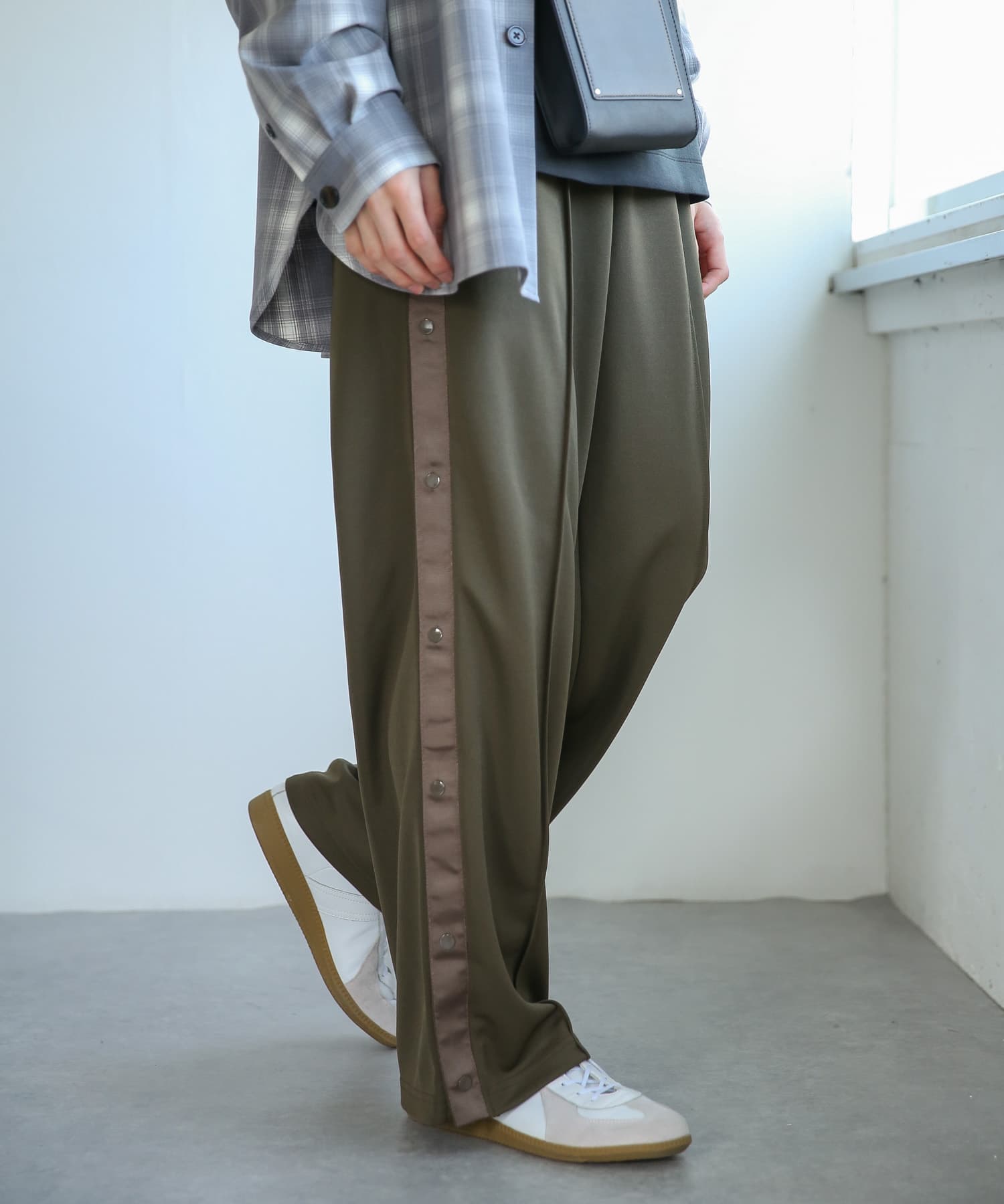 サイドライントラックパンツ[AA34-14A020]｜URBAN RESEARCH公式