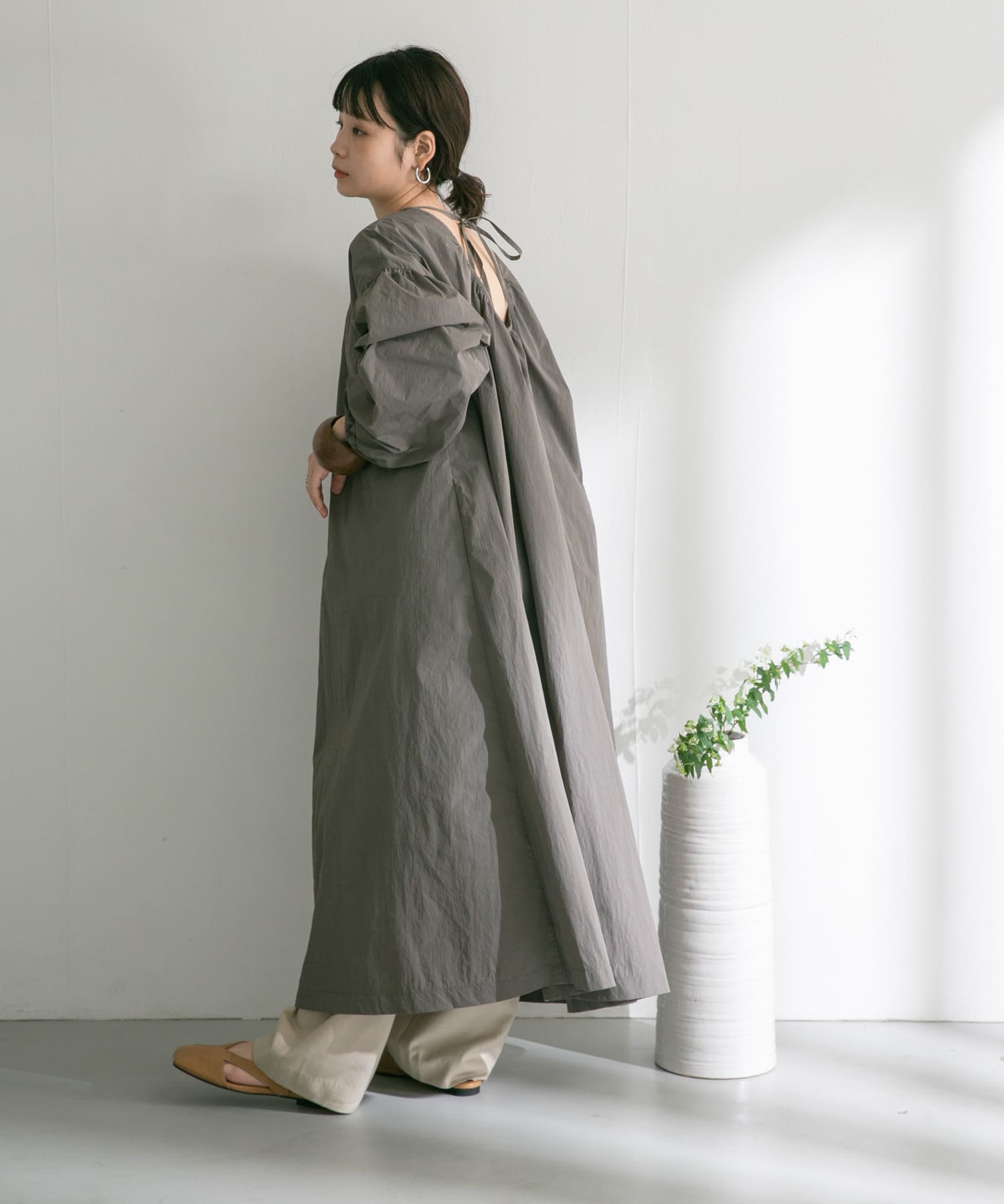 WEB/一部店舗限定』2WAYギャザーボリュームワンピース[KW34-26Q330 
