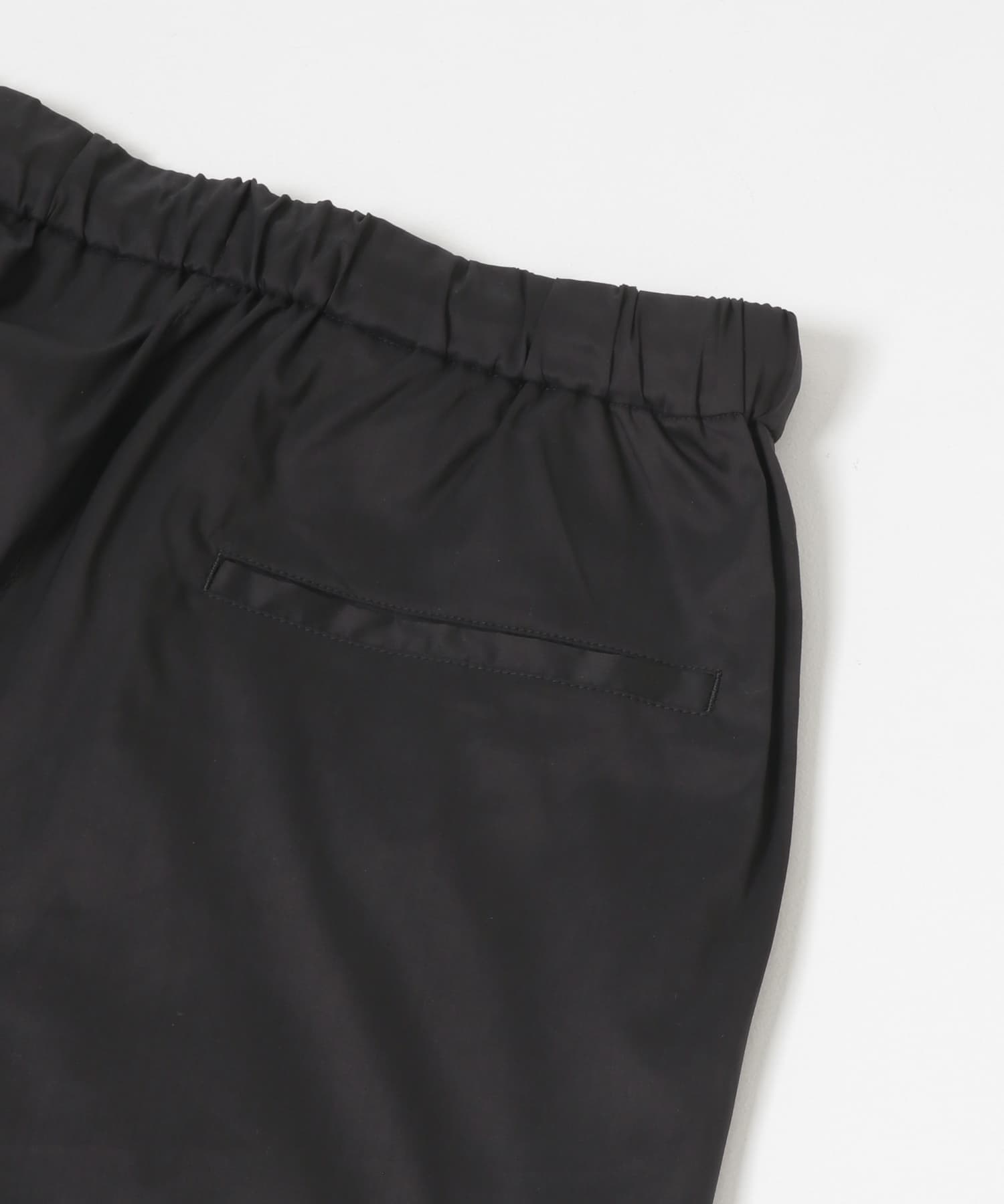 UNTRACE TAPERED STRETCH TRACK PANTS[UN-016-BSM35]｜URBAN RESEARCH