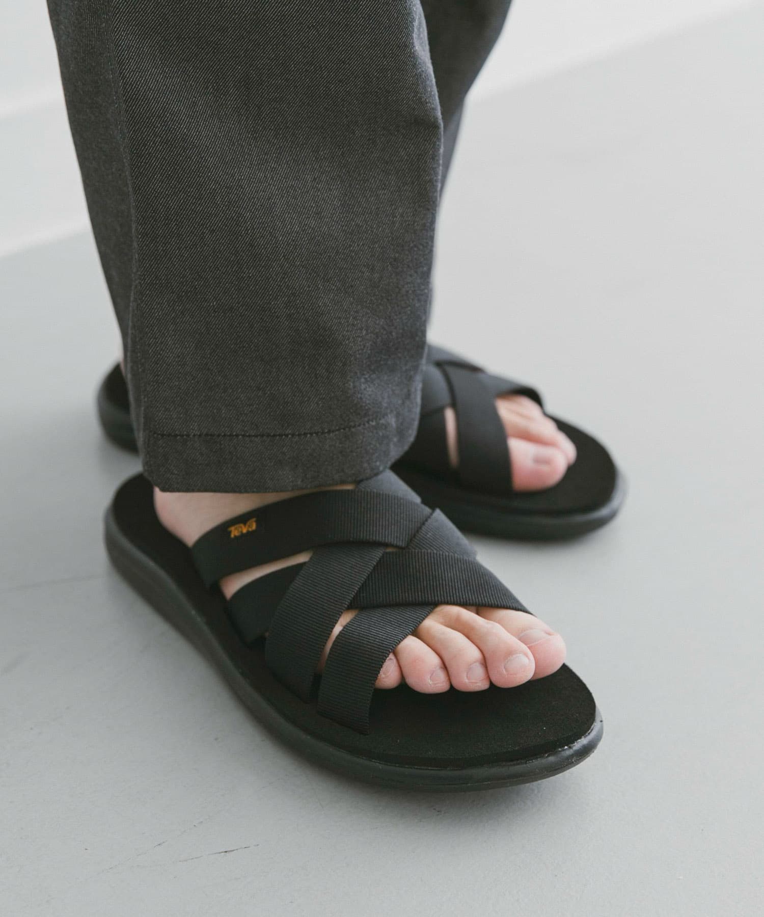 Teva VOYA SLIDE[1099272B-DM35]｜URBAN RESEARCH公式